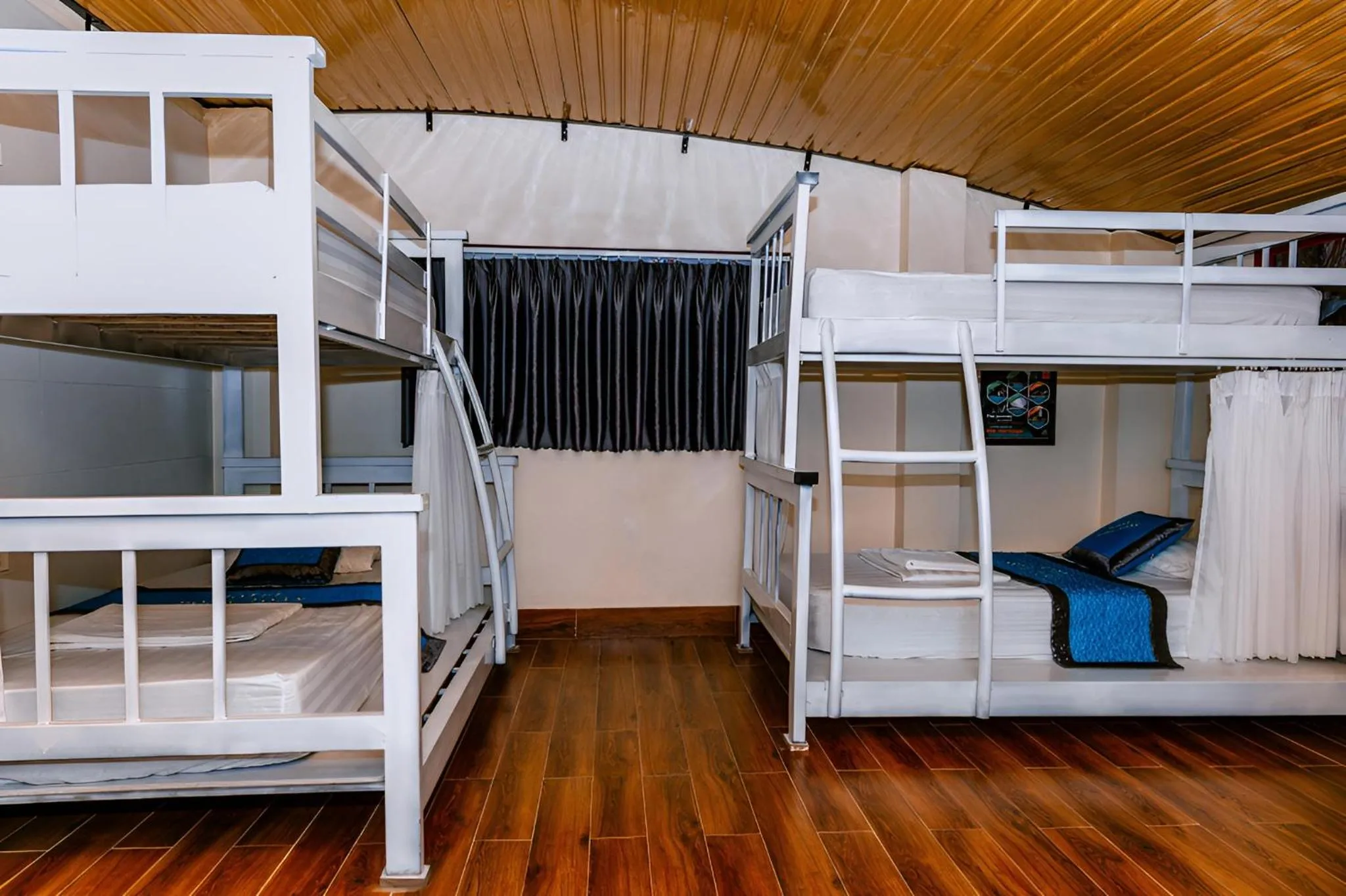 Bed in Song Toan Hotel