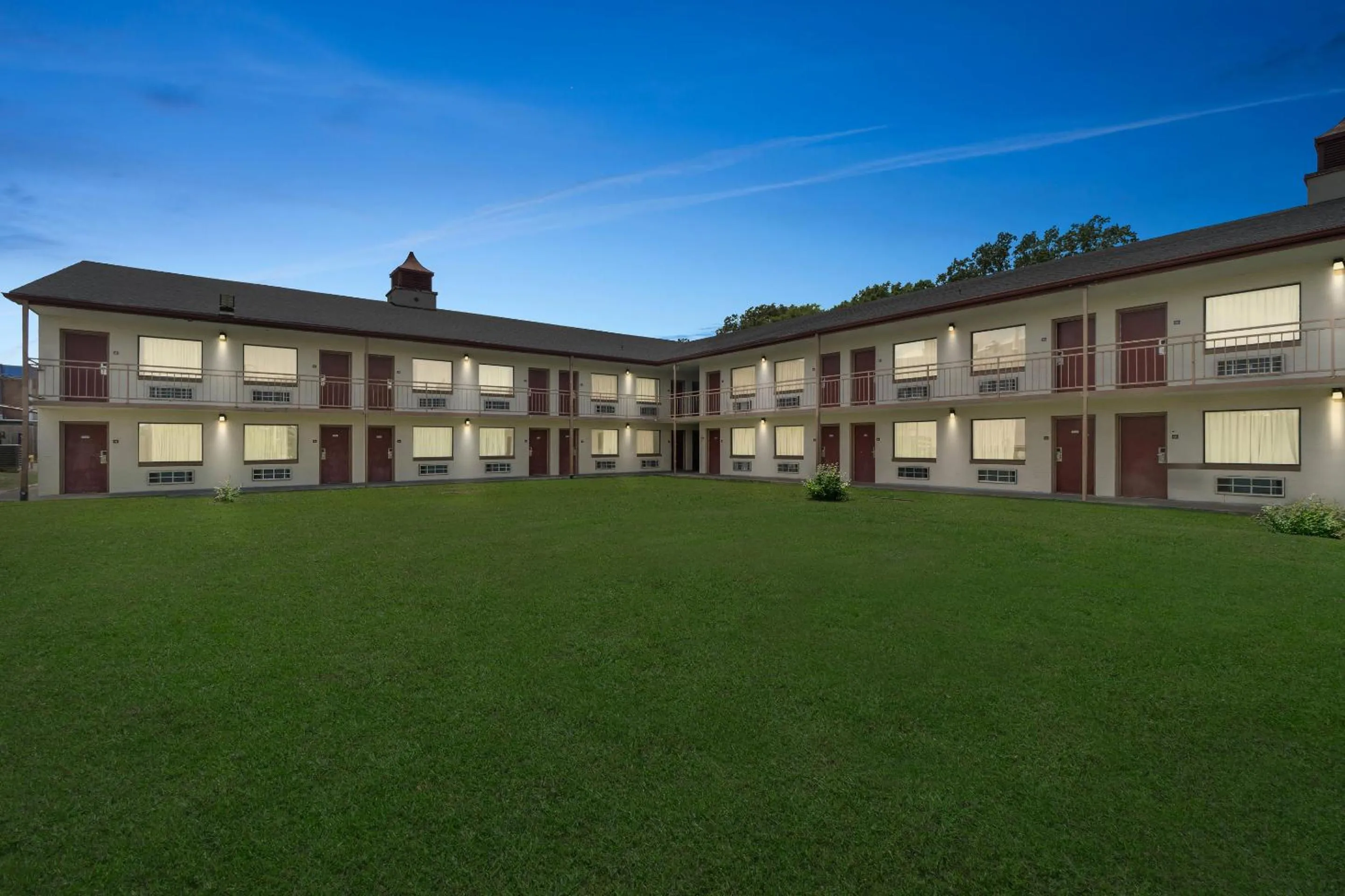 Facade/entrance in Red Roof Inn Memphis - Graceland Airport