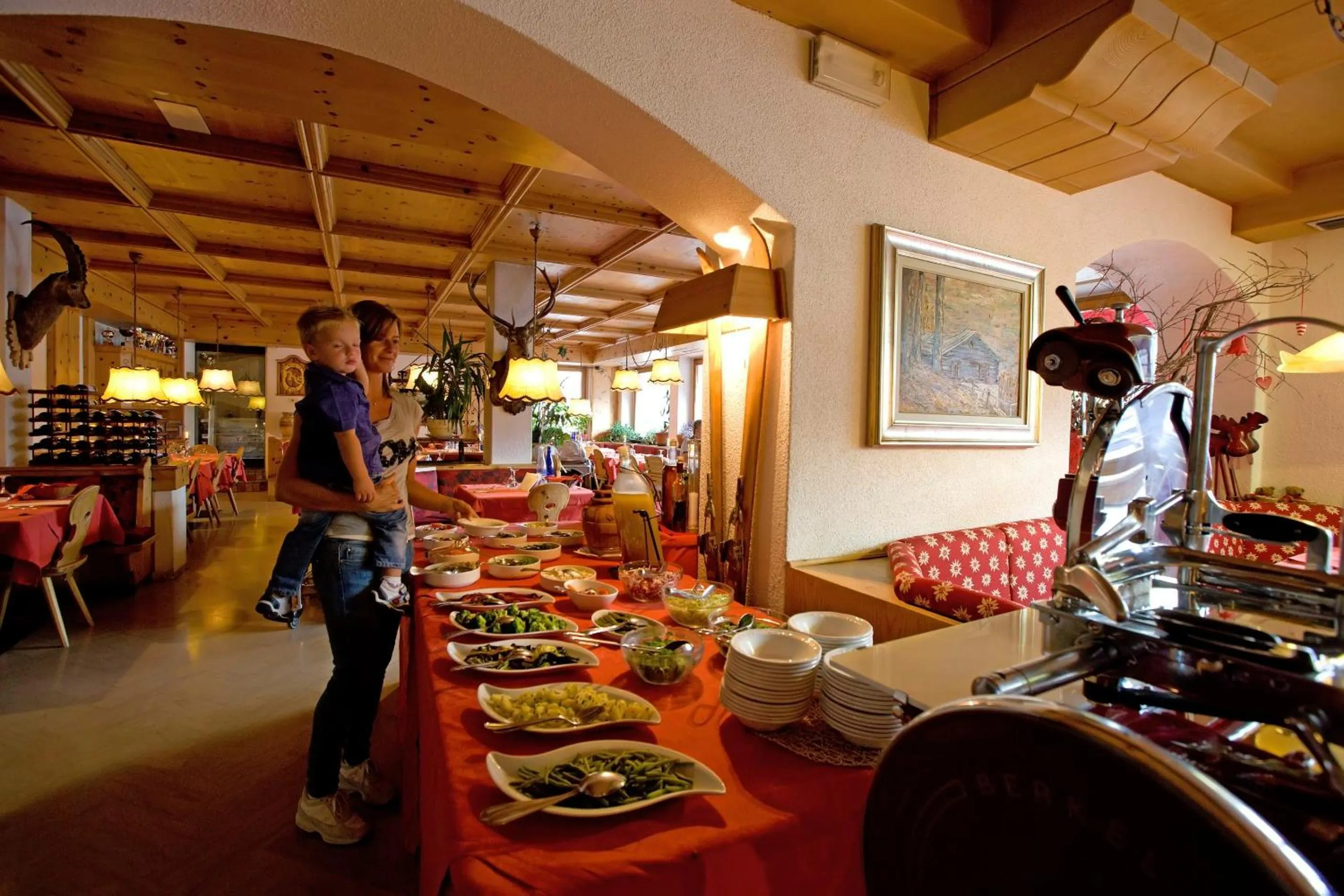 Restaurant/places to eat in Hotel La Montanina