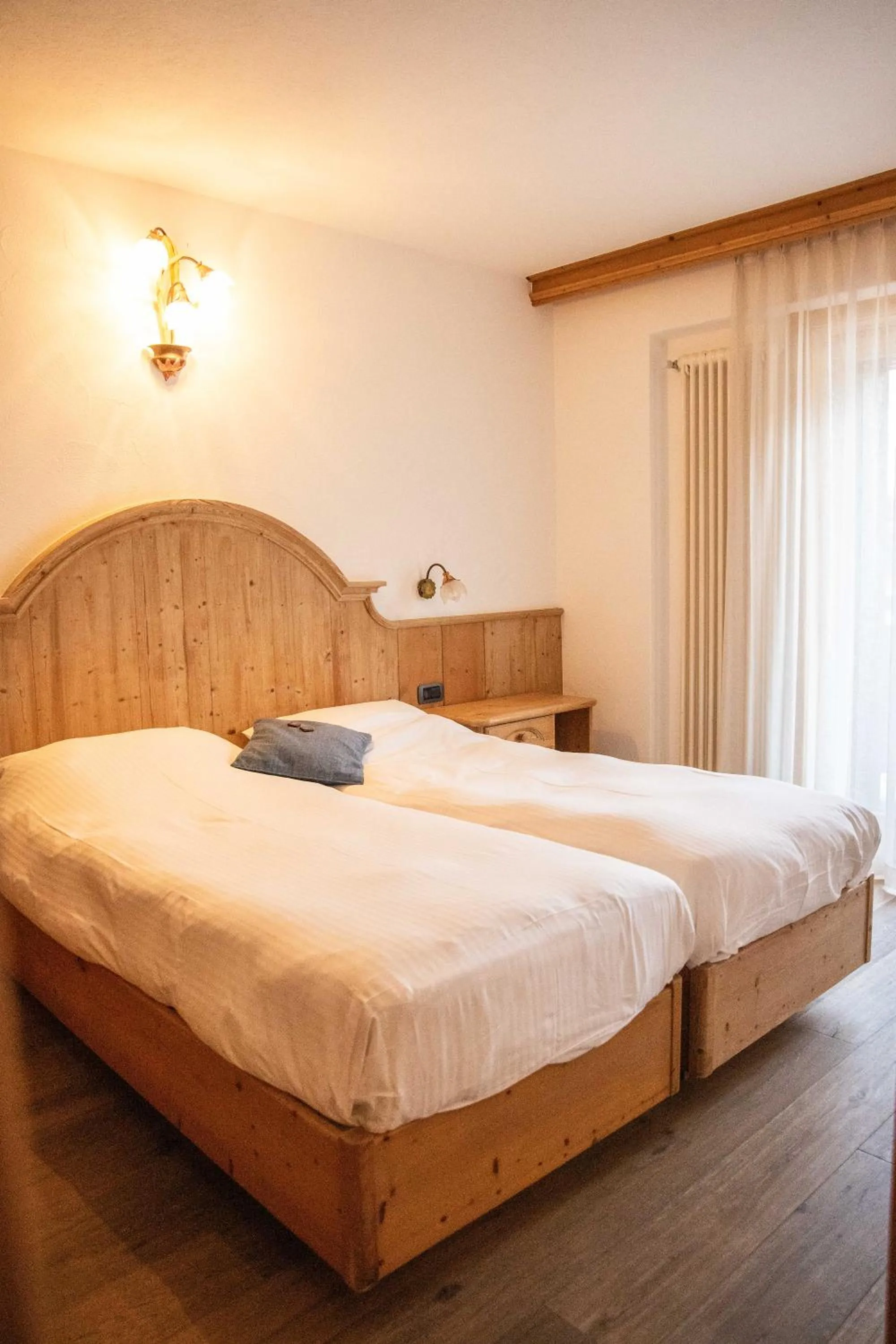 Bedroom, Bed in Hotel La Montanina