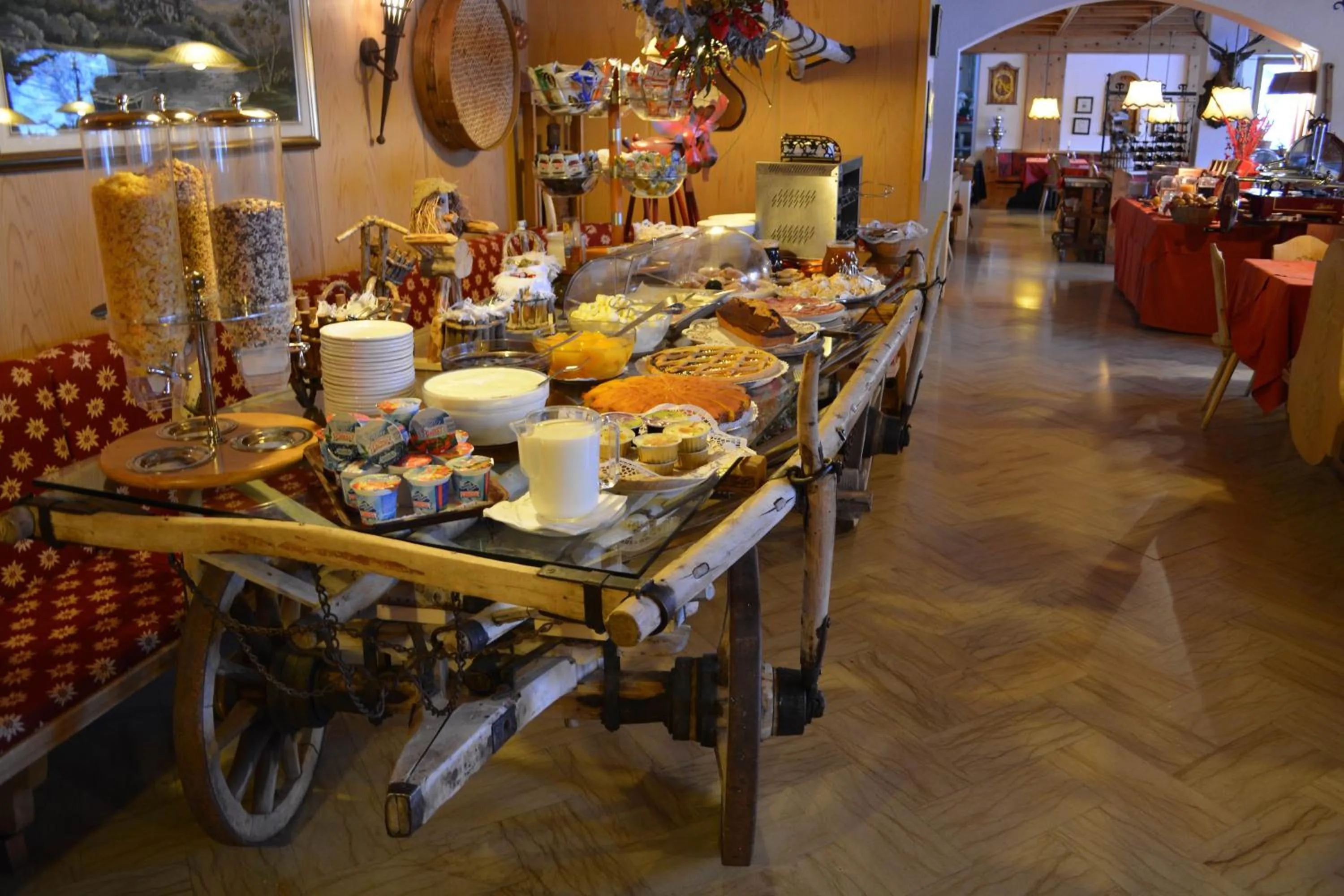 Restaurant/places to eat in Hotel La Montanina