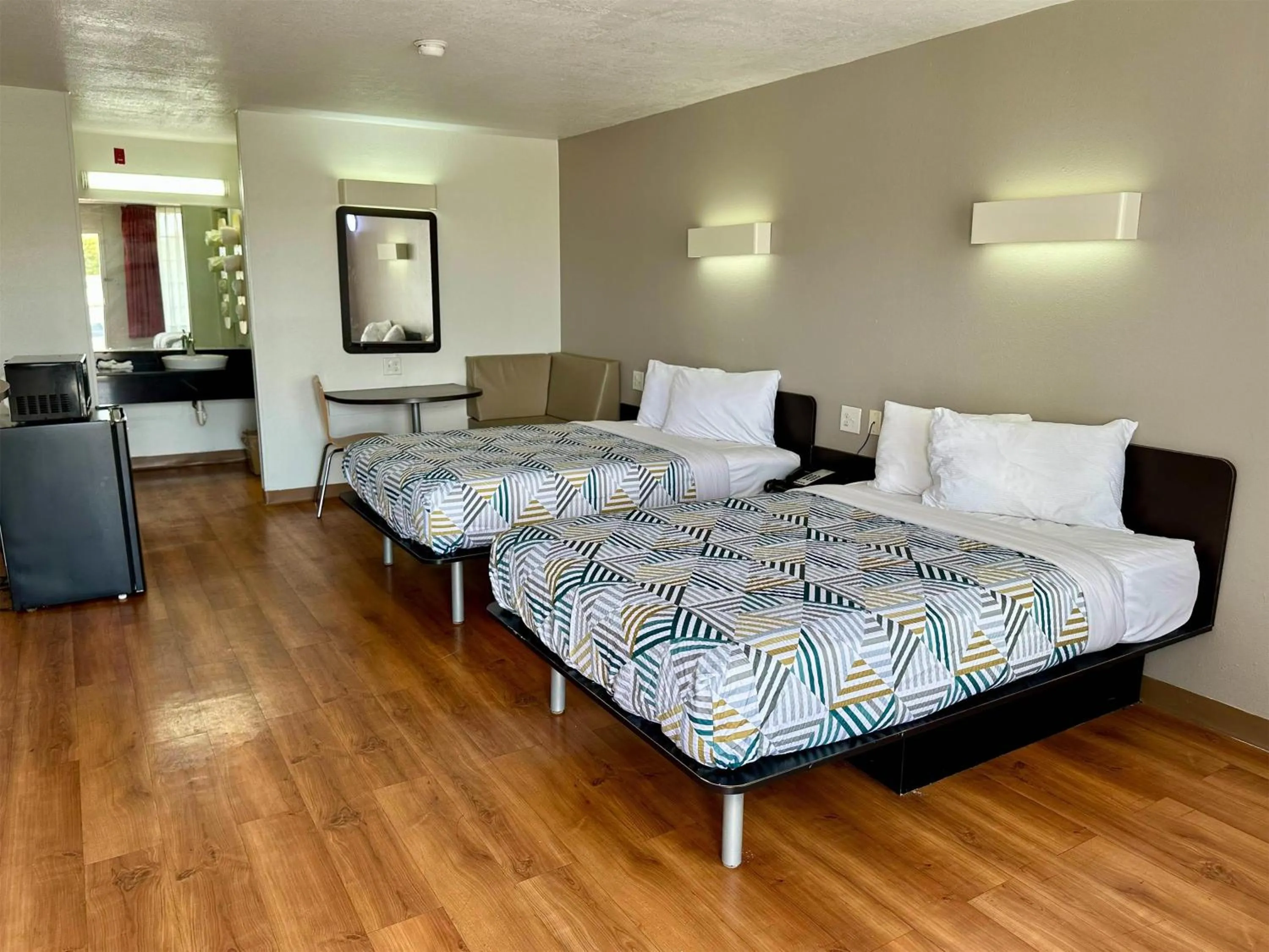 Bedroom, Bed in Motel 6-West Monroe, LA