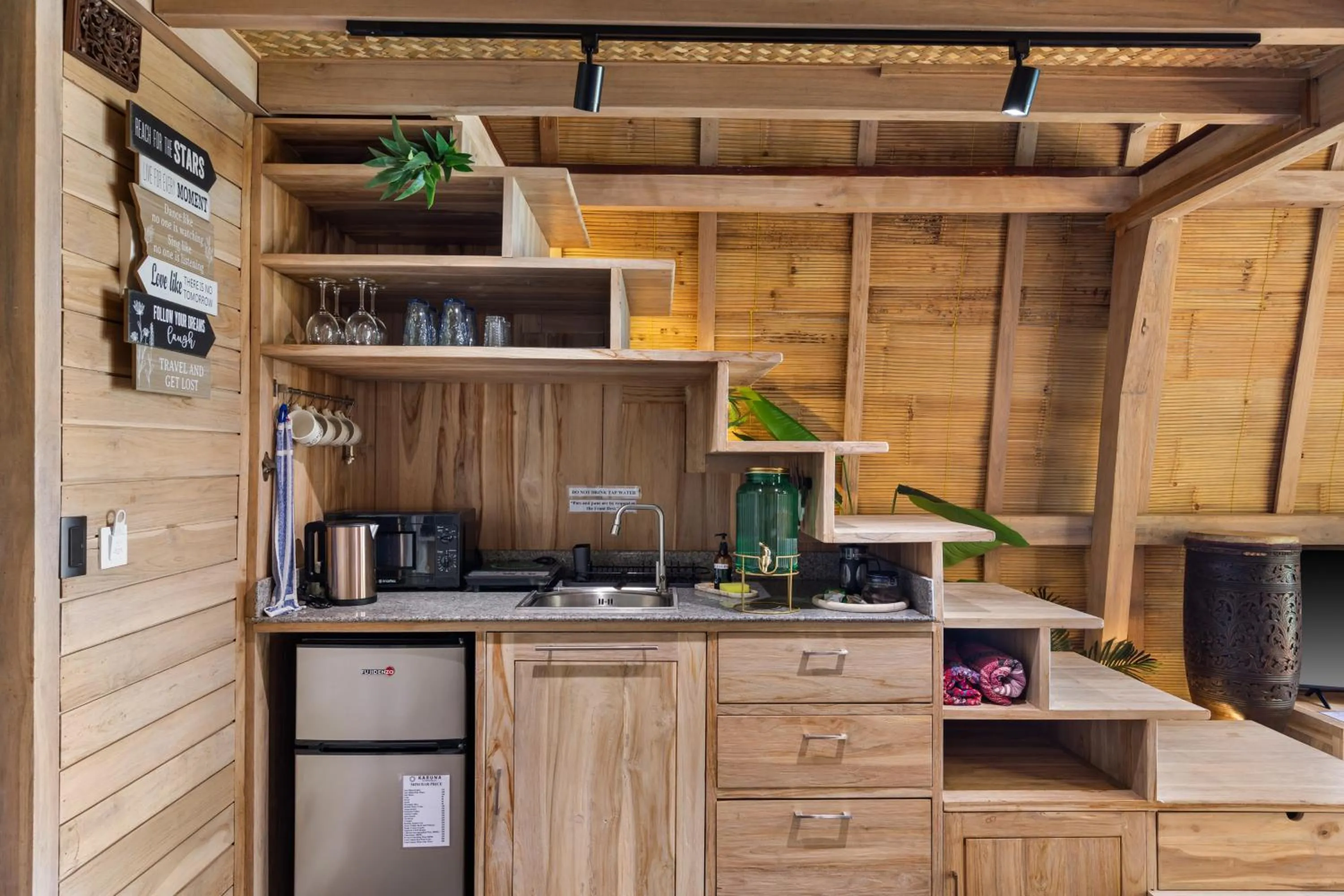 Coffee/tea facilities in Karuna El Nido Villas