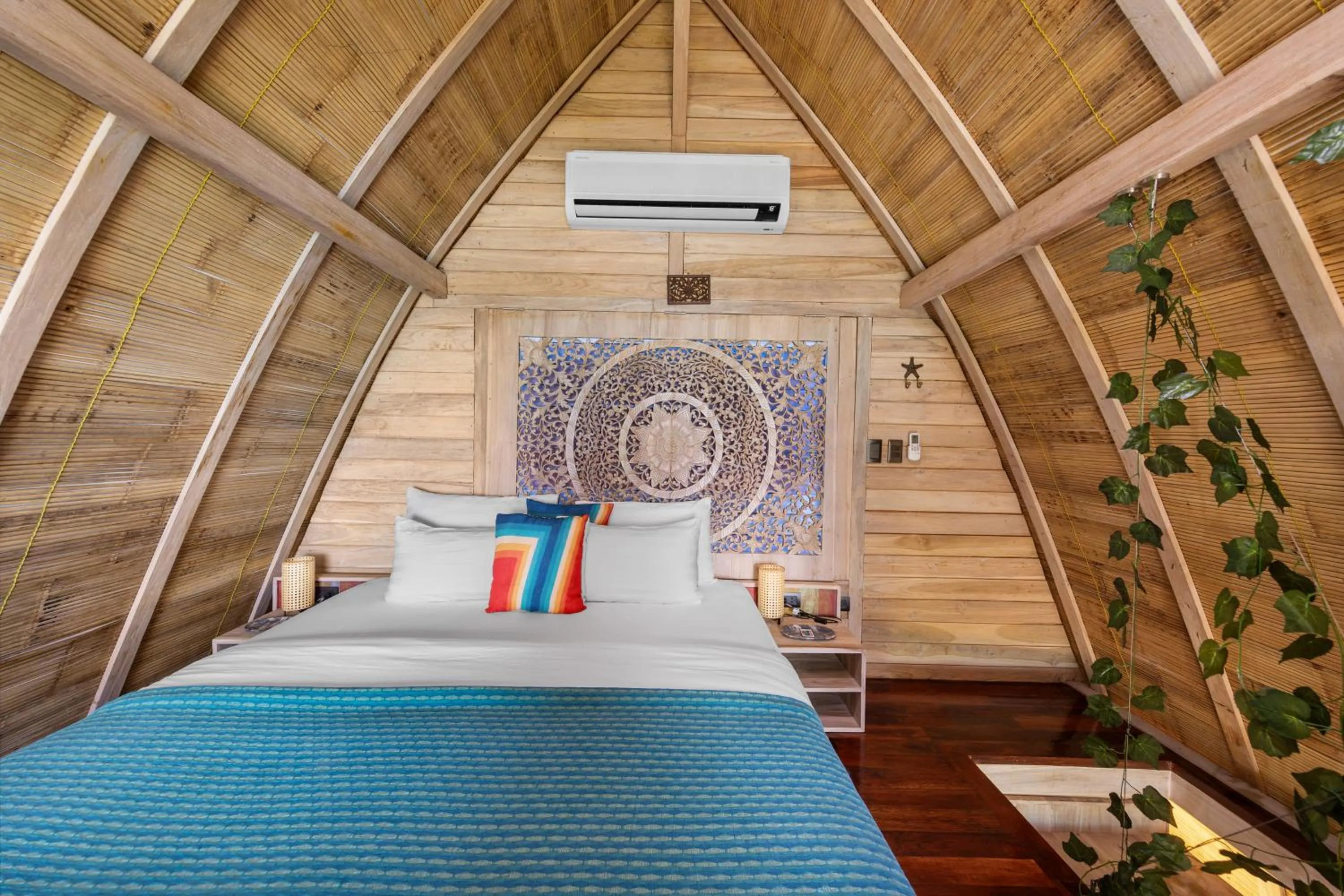 Bed in Karuna El Nido Villas