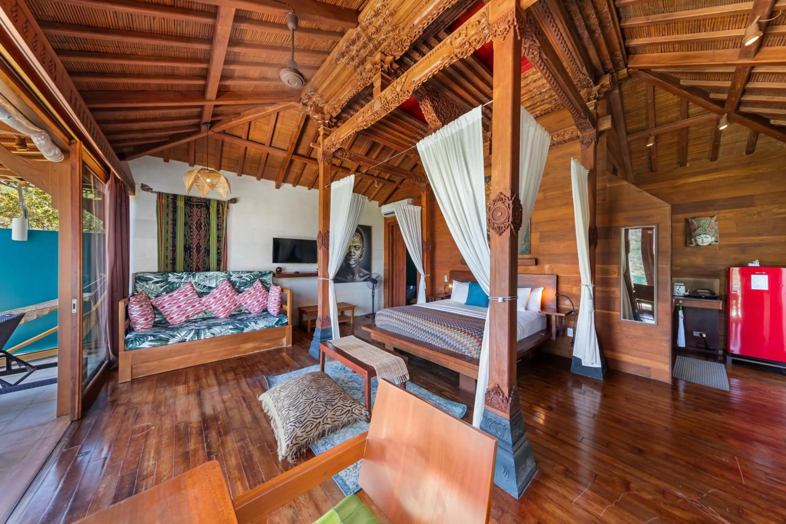 Bed in Karuna El Nido Villas