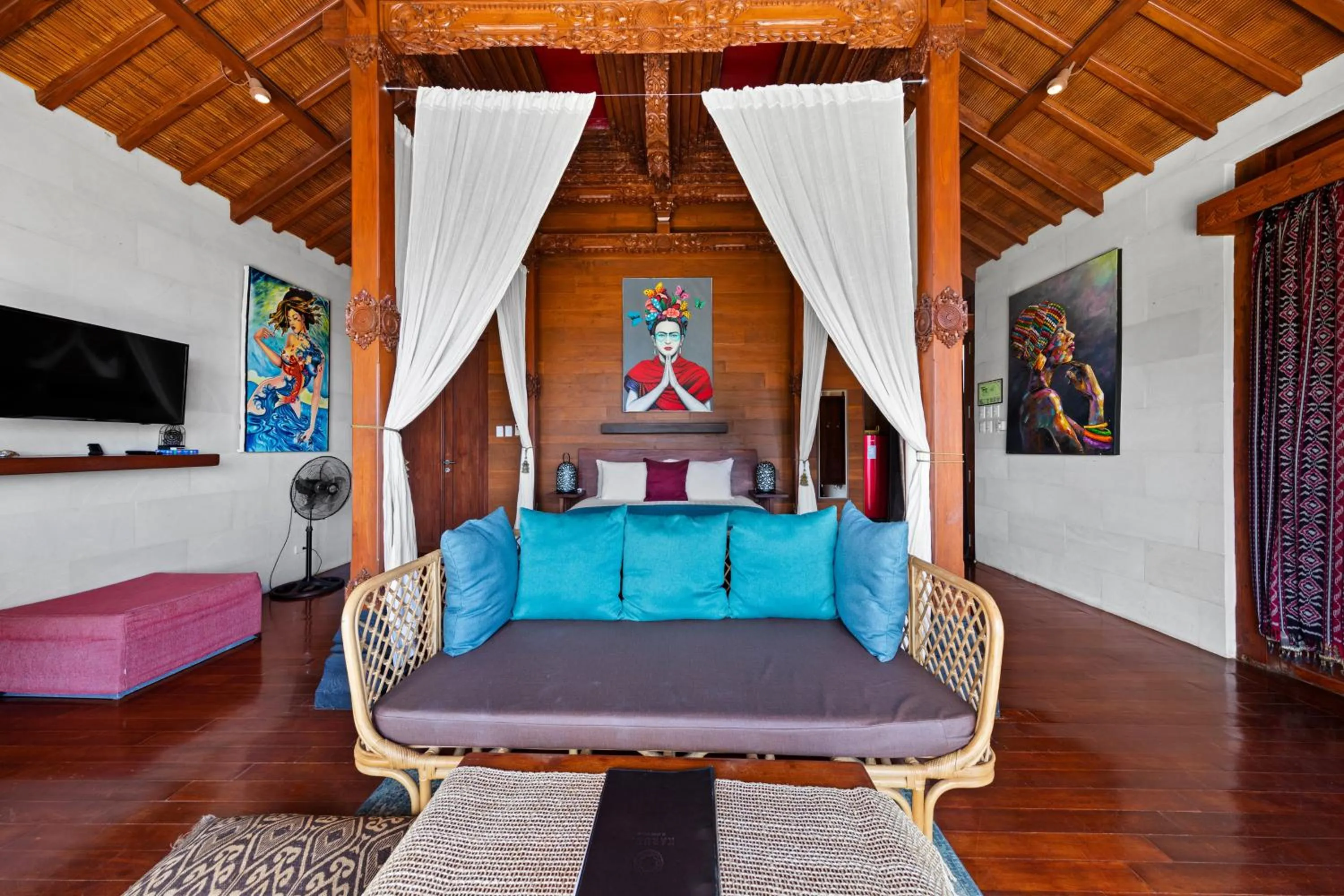 TV and multimedia in Karuna El Nido Villas