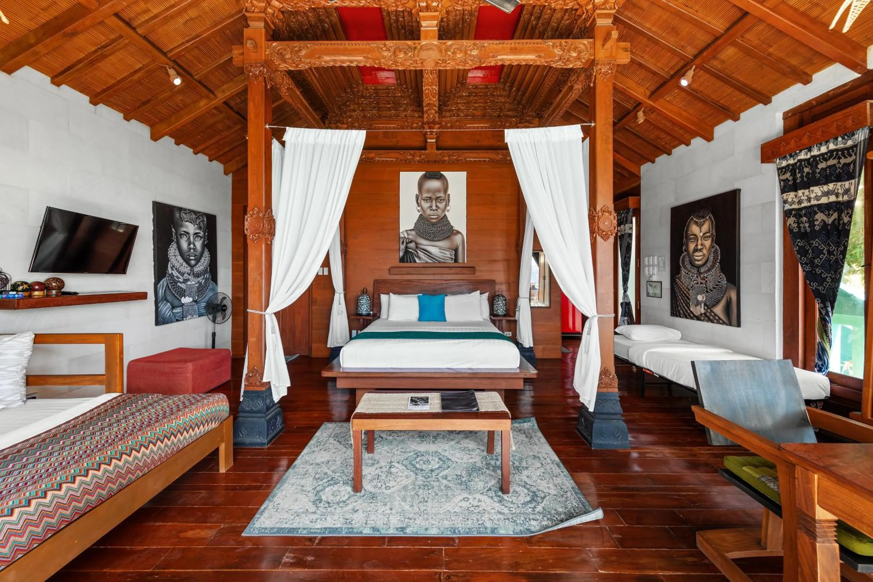 Bed in Karuna El Nido Villas