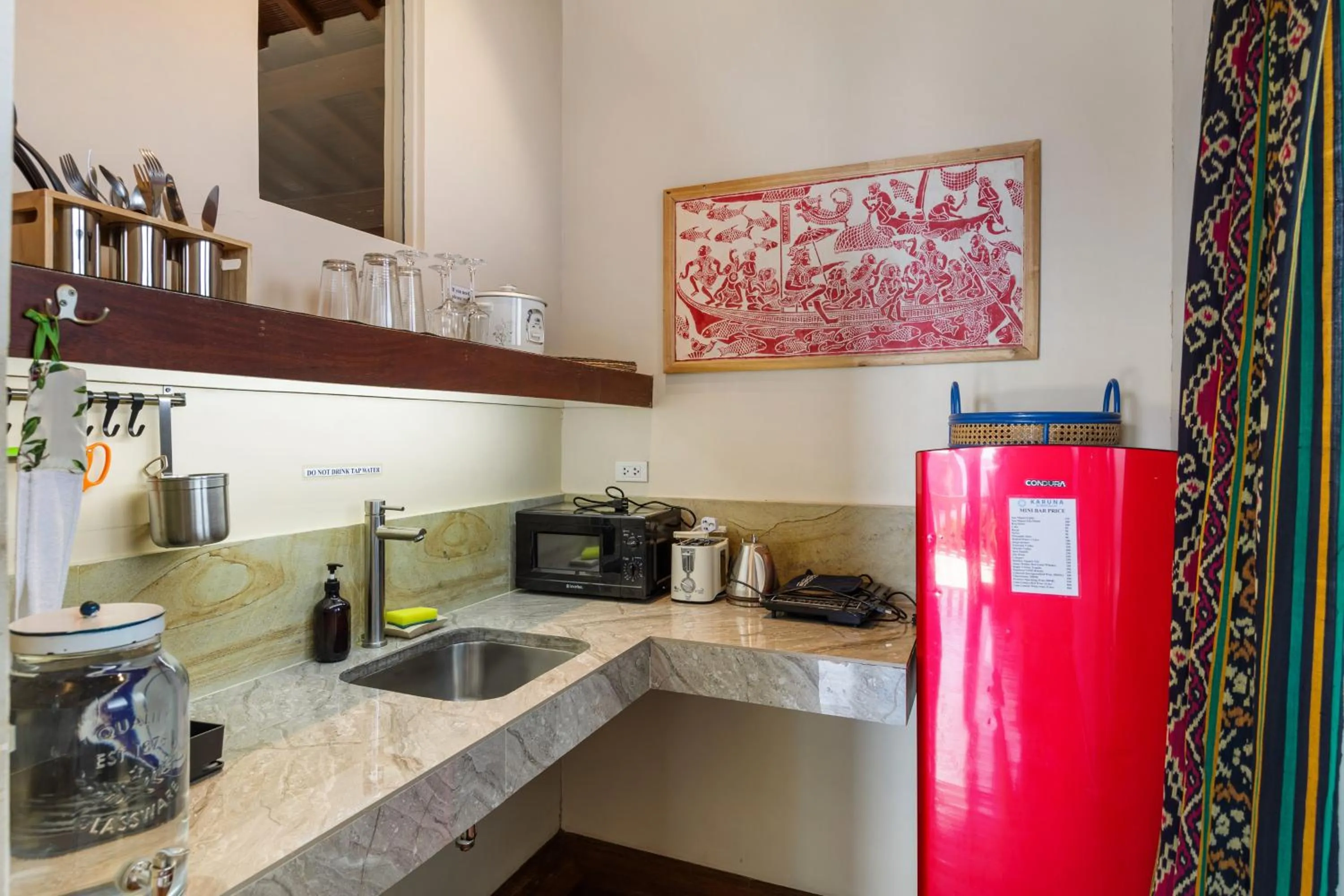 Coffee/tea facilities in Karuna El Nido Villas