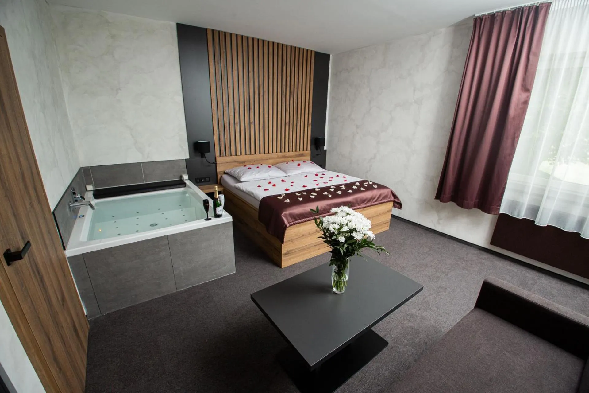 Bed in Hotel Kras