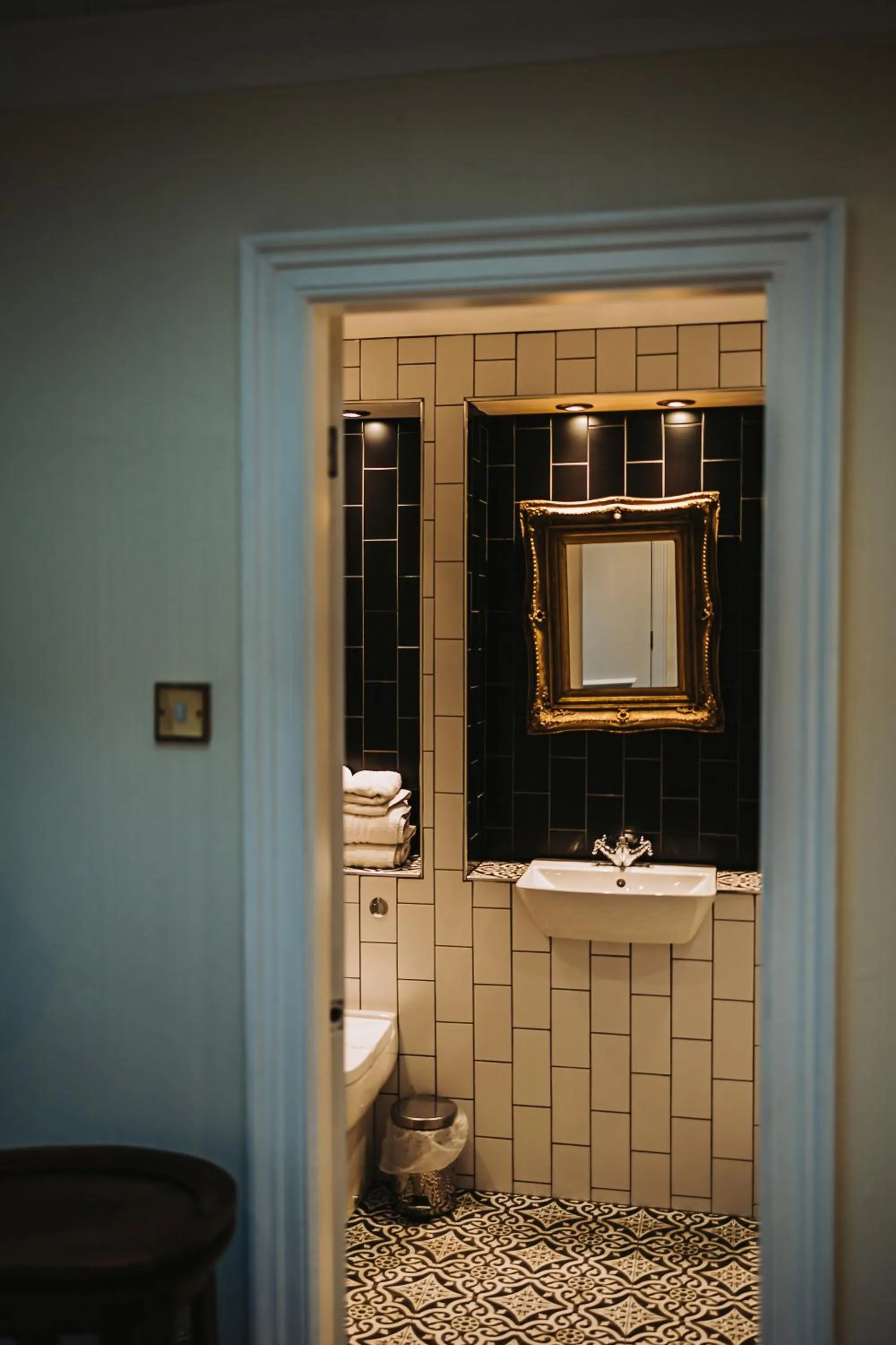 Bathroom in Brook Hall Hotel