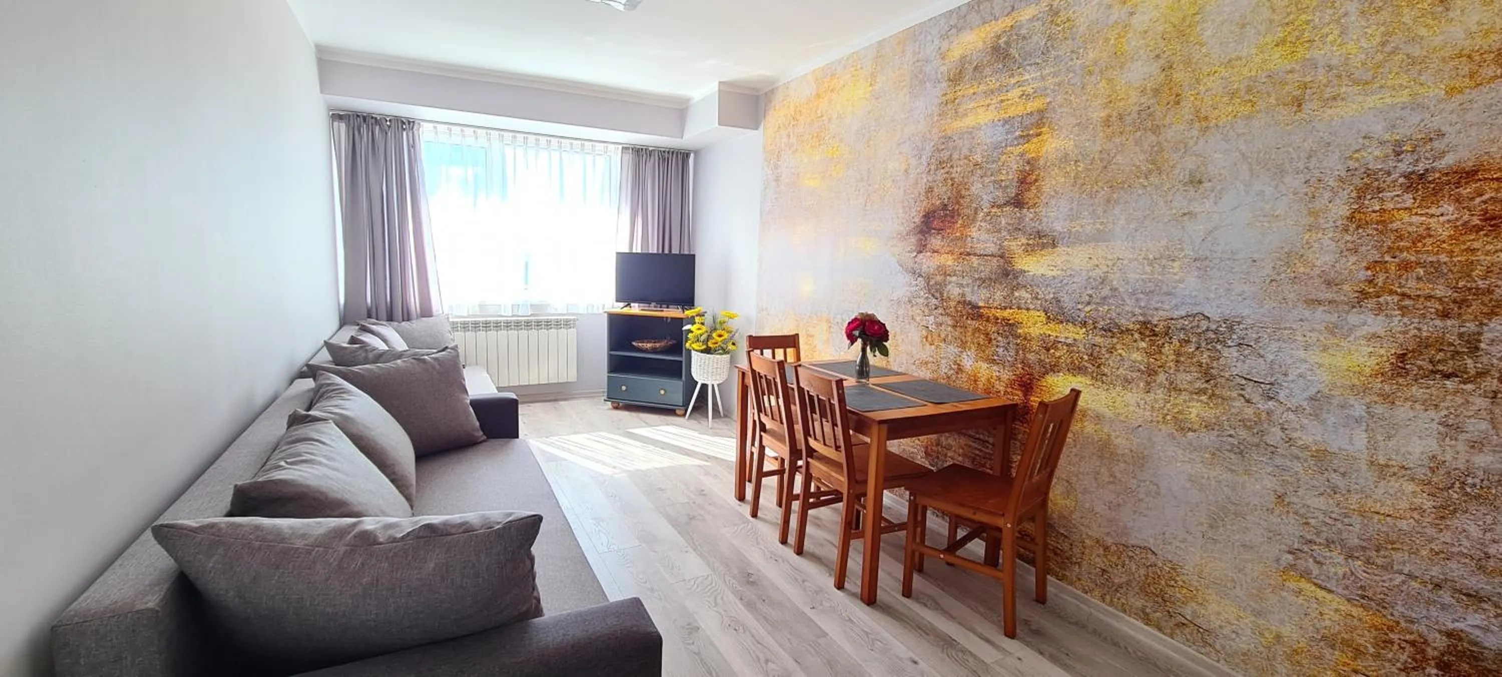 Photo of the whole room in OW Gwarek