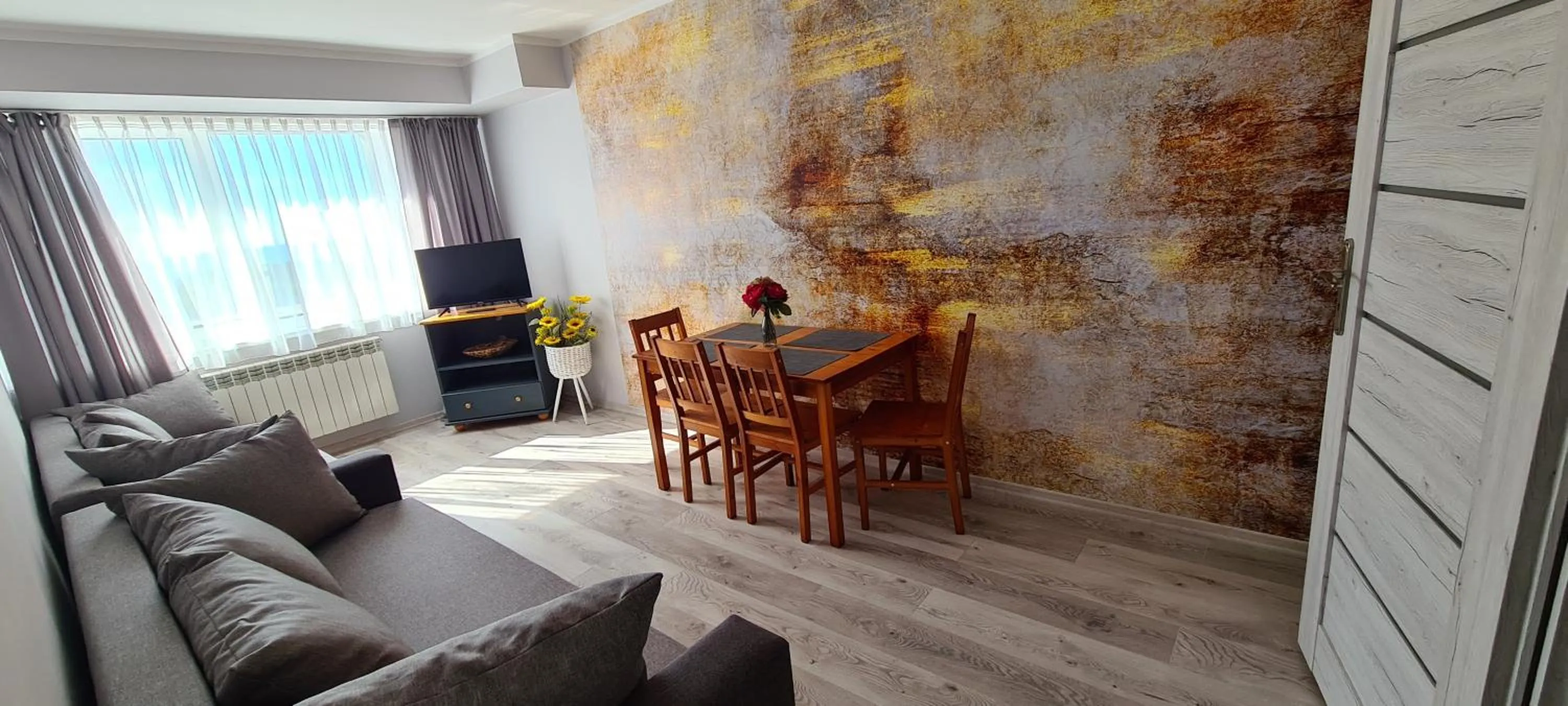 Photo of the whole room in OW Gwarek