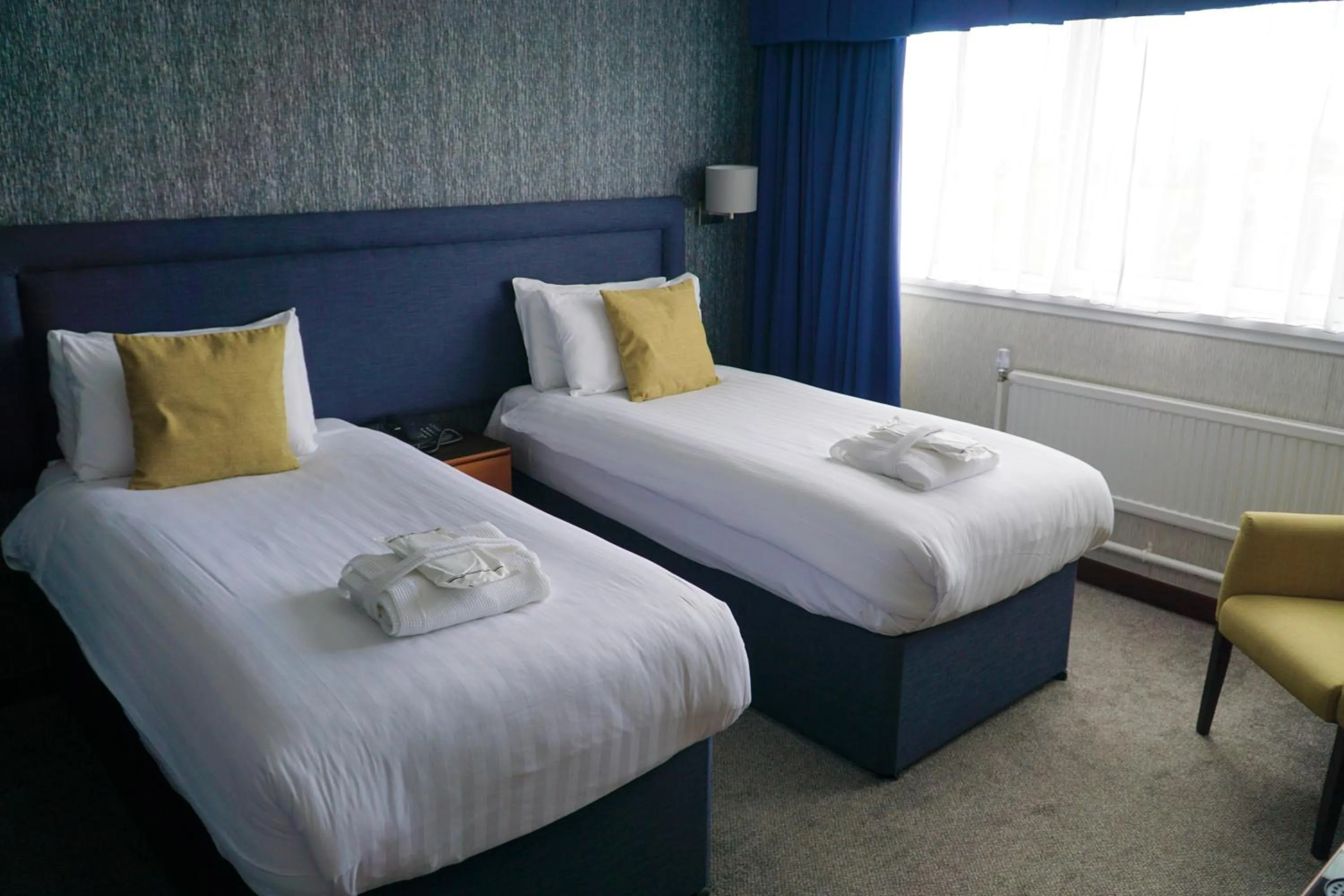 Bedroom, Bed in The Liner at Liverpool