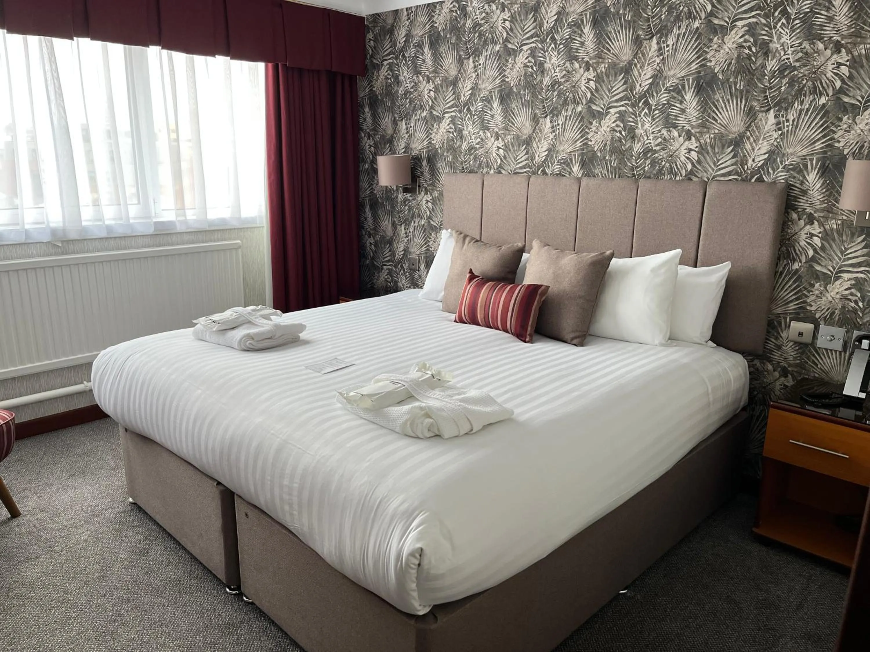 Bedroom, Bed in The Liner at Liverpool