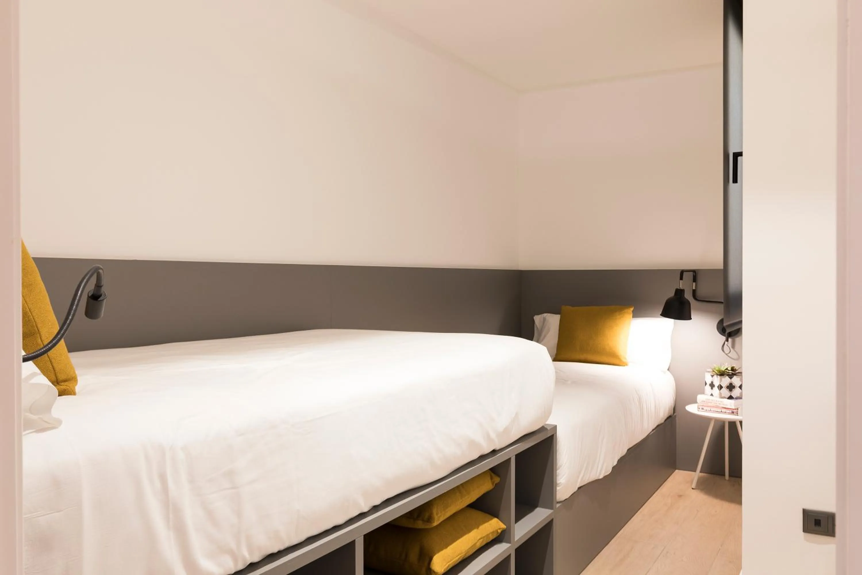 Photo of the whole room, Bed in Aspasios Sagrada Familia Apartments