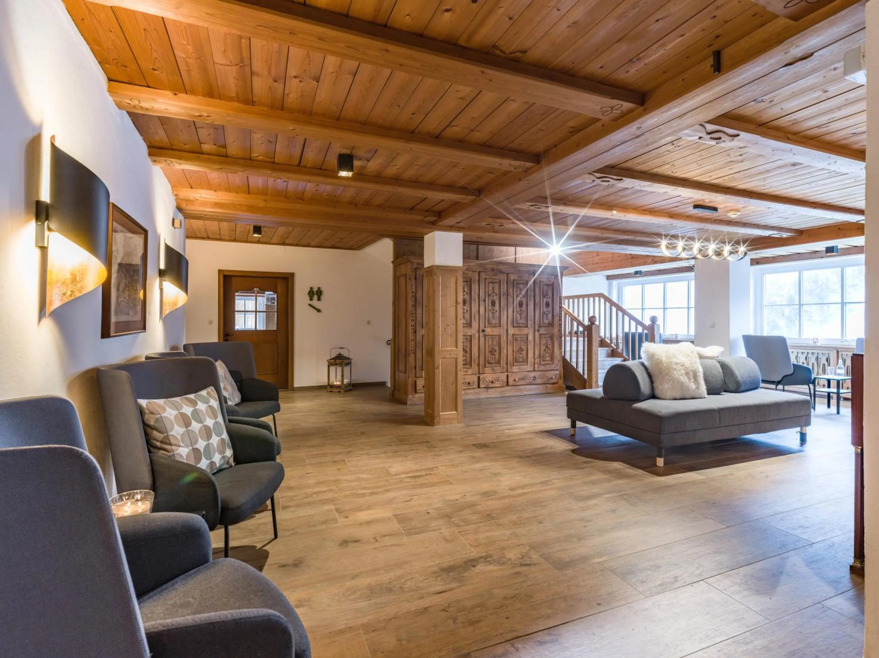 Lobby or reception in Berg'k'hof Kaisertal - Alpine Hideaway