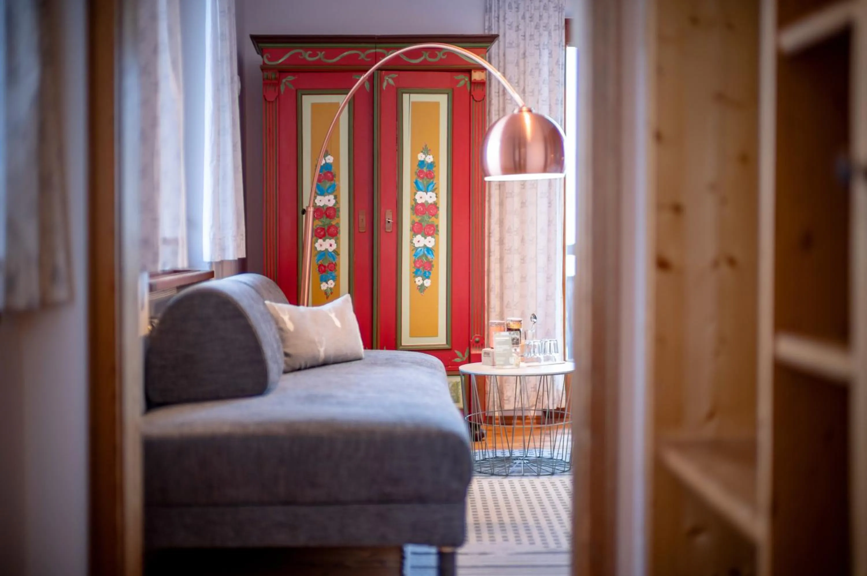 Living room, Bed in Berg'k'hof Kaisertal - Alpine Hideaway