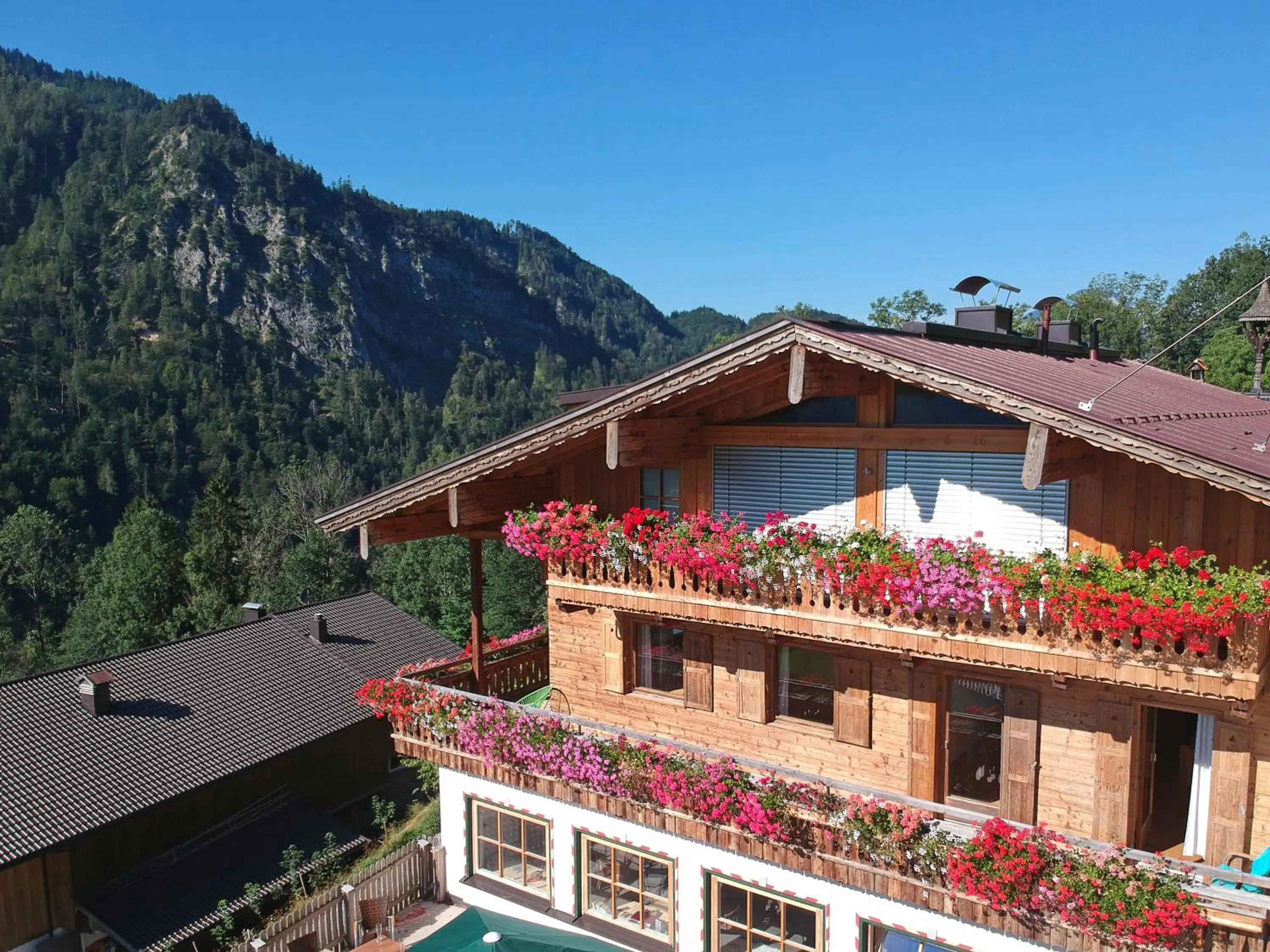 Bird's eye view in Berg'k'hof Kaisertal - Alpine Hideaway