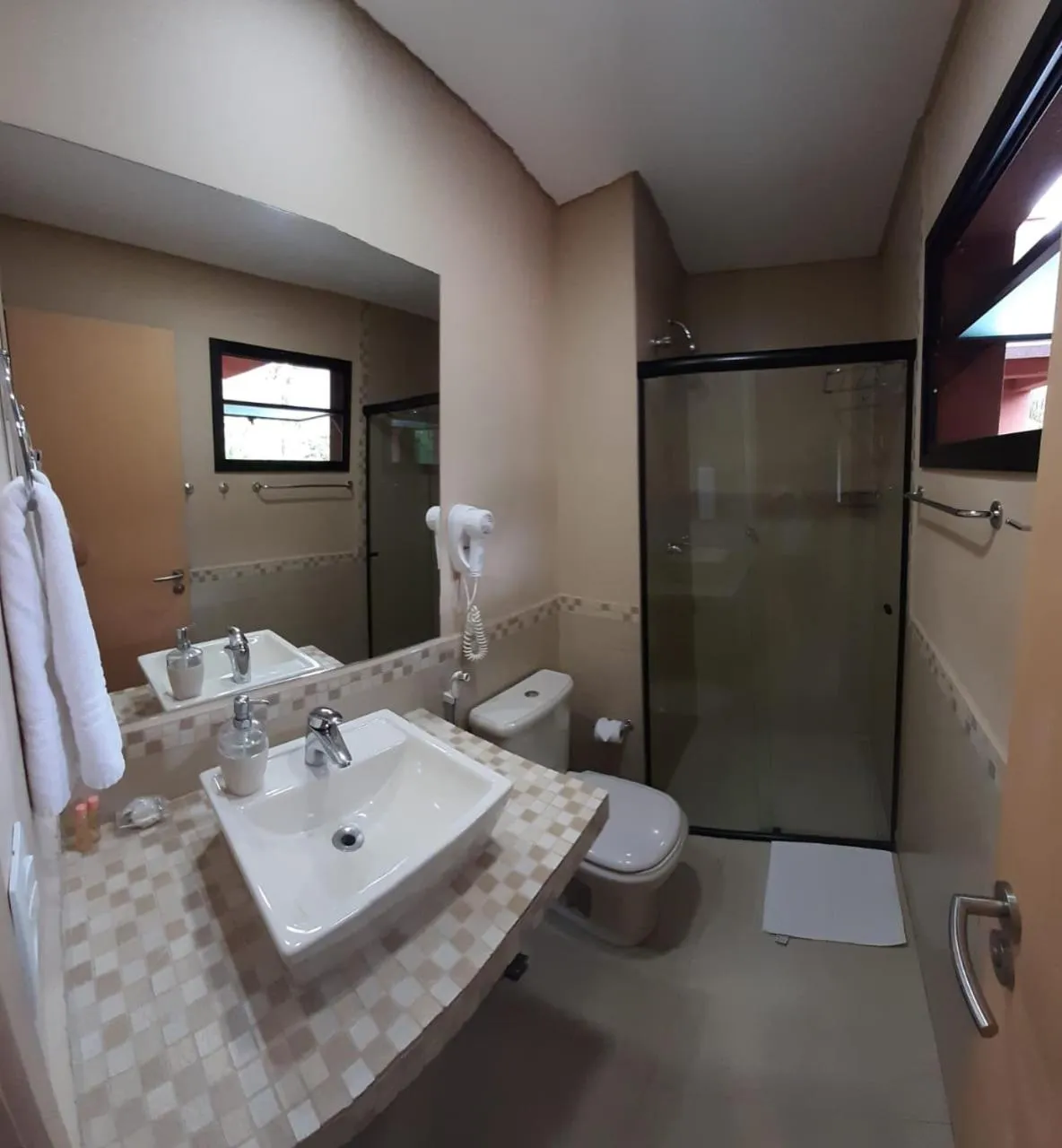 Shower in Amoreiras Hotel Pousada