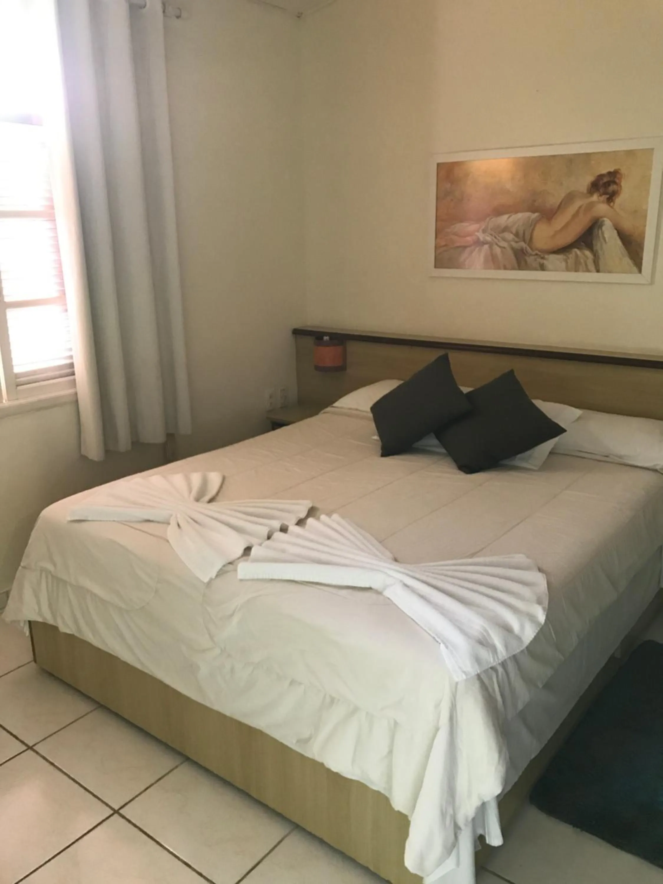 Bed in Amoreiras Hotel Pousada