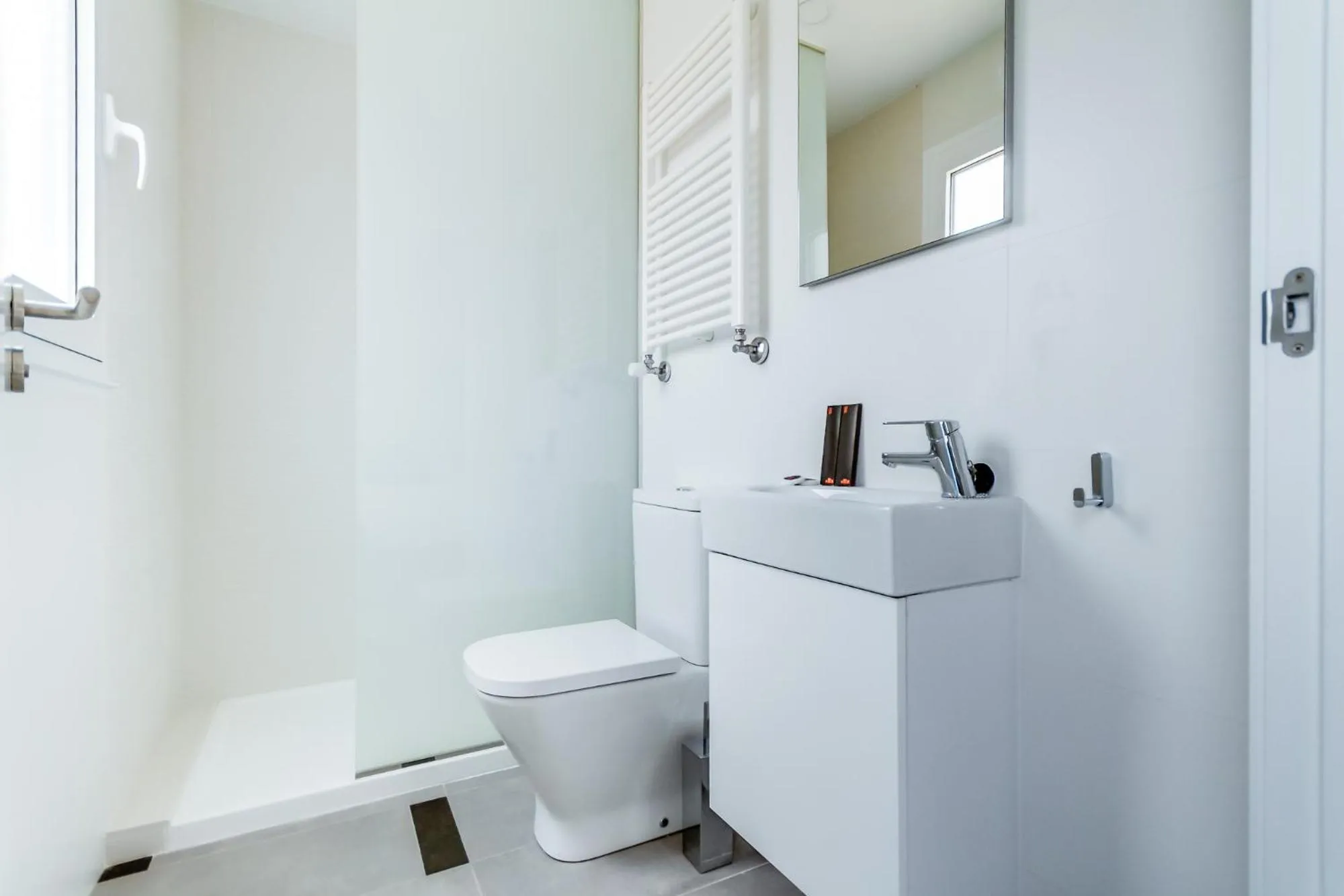 Bathroom in El Faro de Pepa by Como en Casa