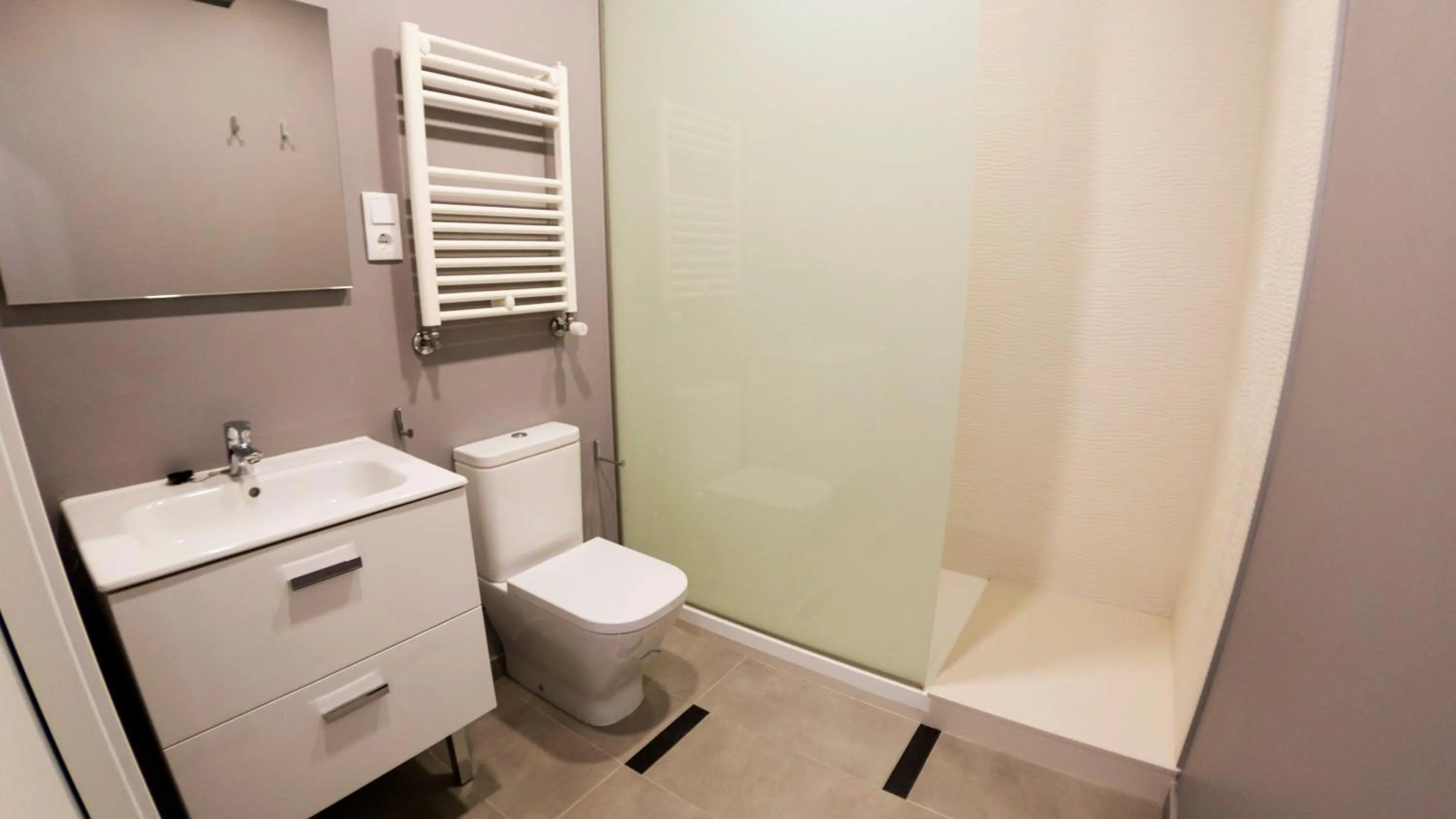 Shower, Bathroom in El Faro de Pepa by Como en Casa