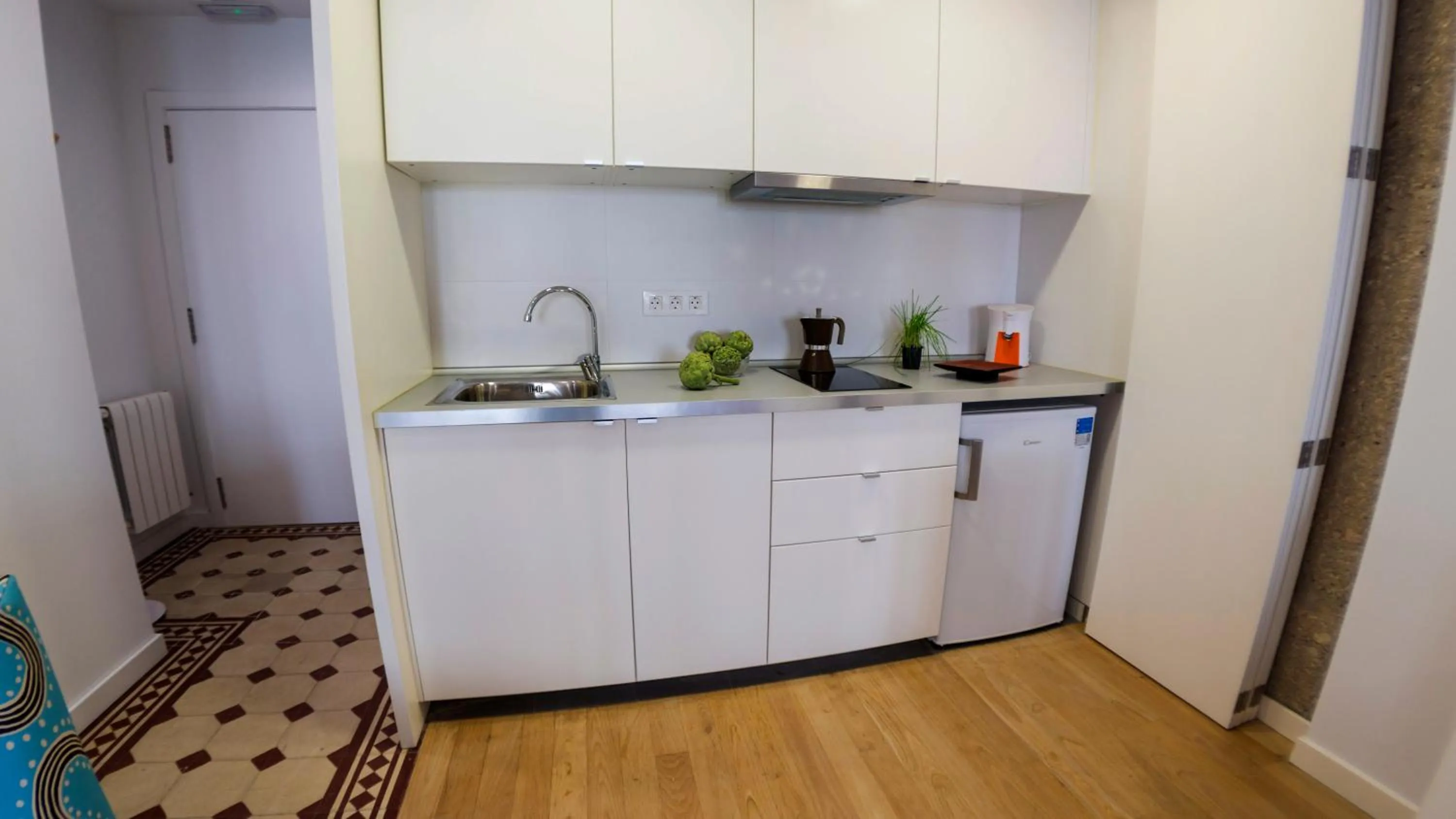 Kitchen or kitchenette, Kitchen/Kitchenette in El Faro de Pepa by Como en Casa