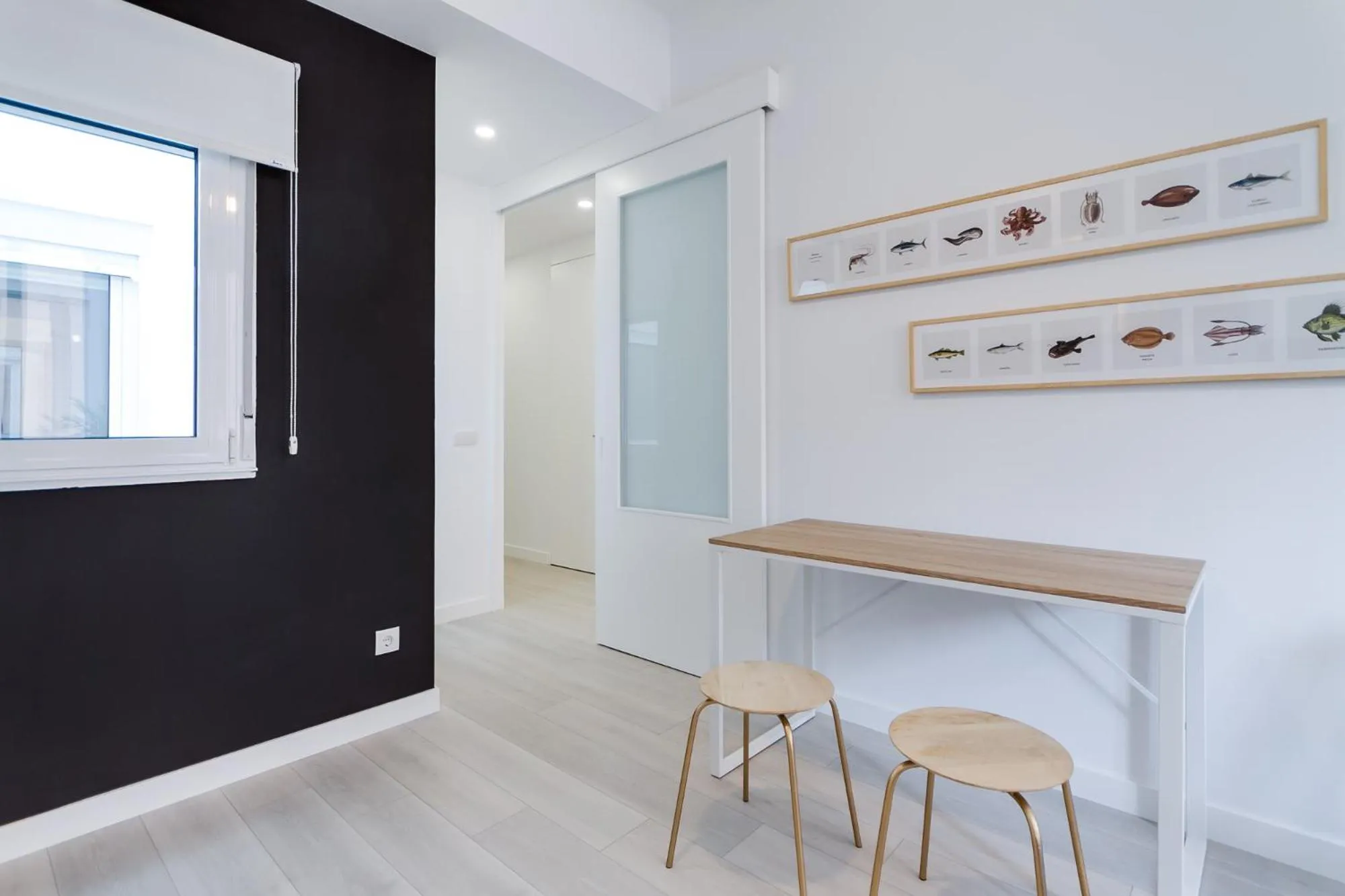Dining area in El Faro de Pepa by Como en Casa