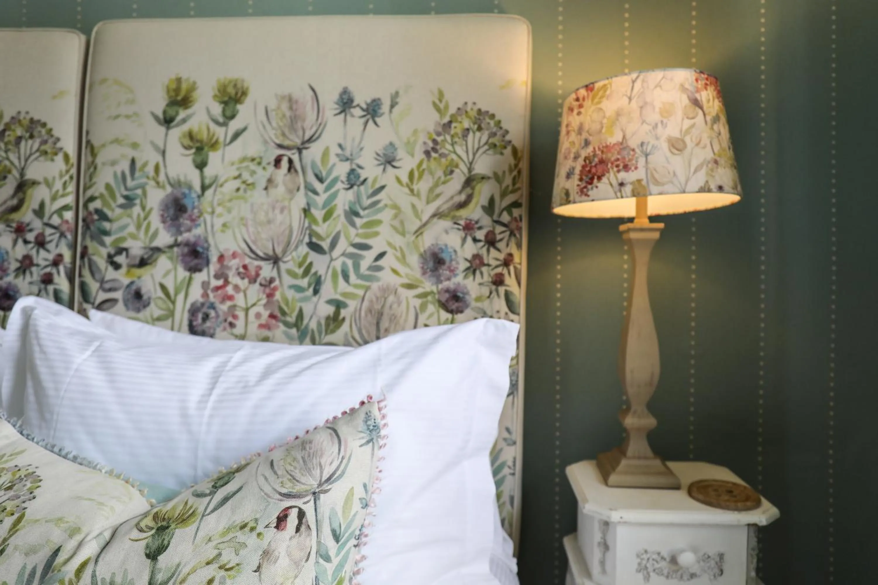 Bed in The Black Swan