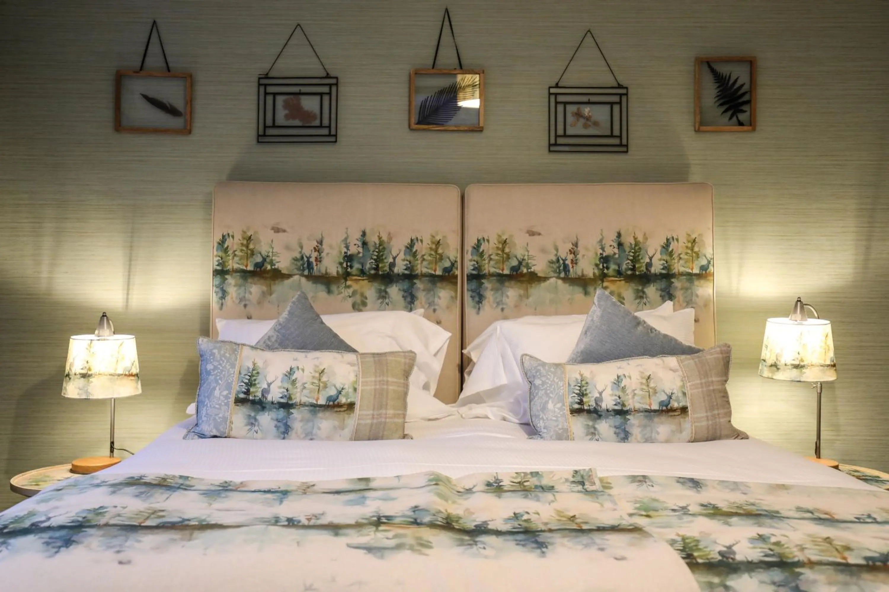 Bed in The Black Swan