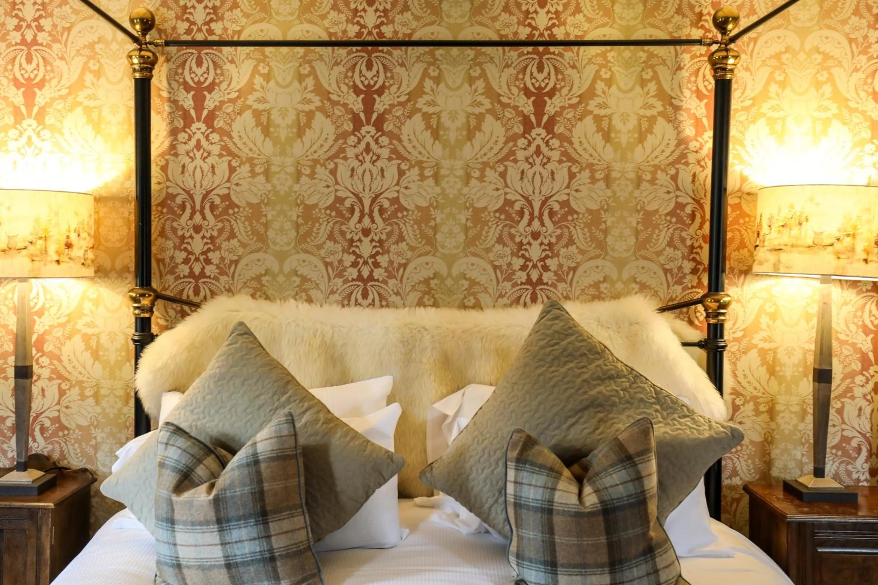 Bed in The Black Swan