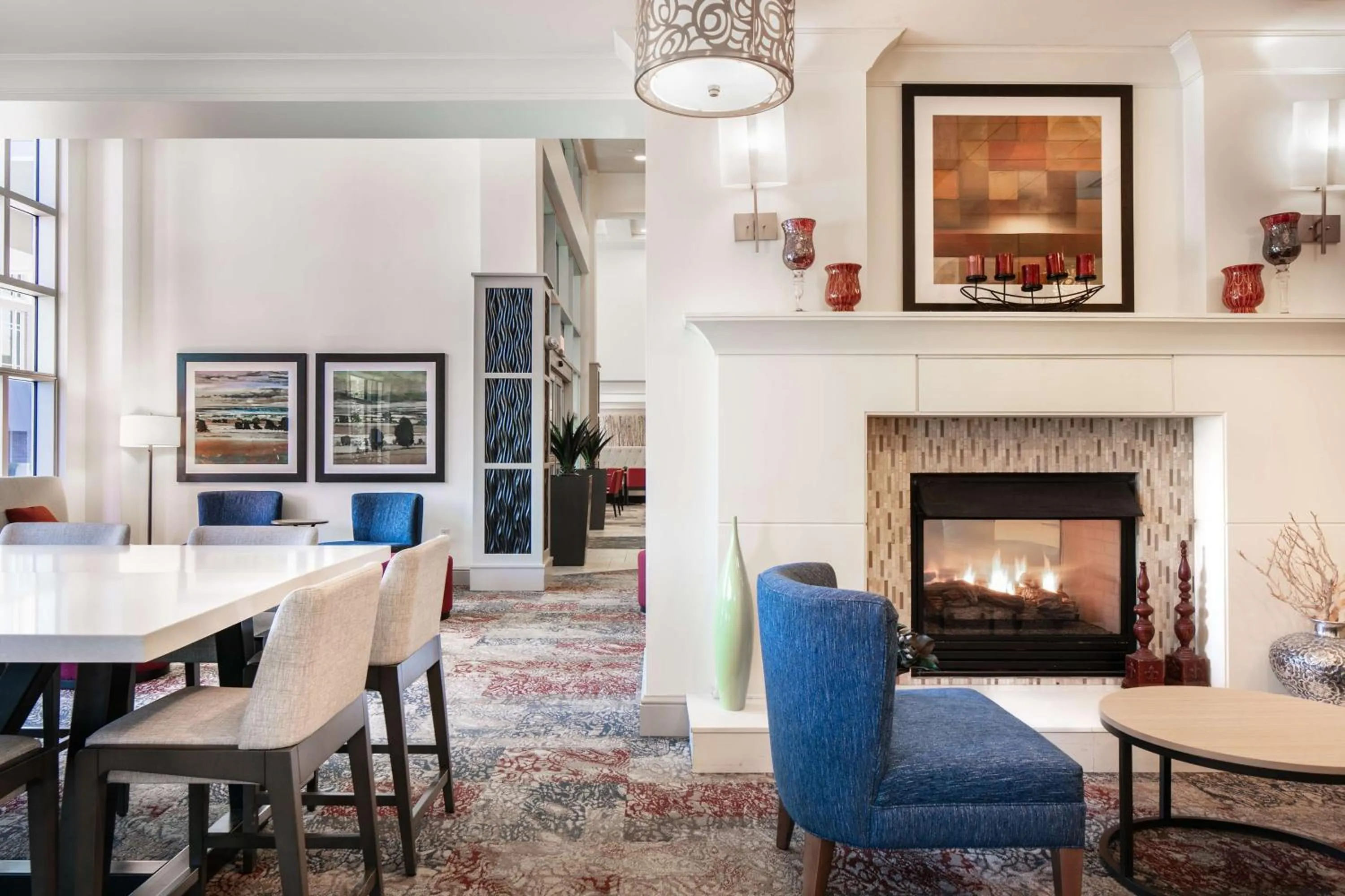 Lobby or reception in Hilton Garden Inn Manhattan Kansas