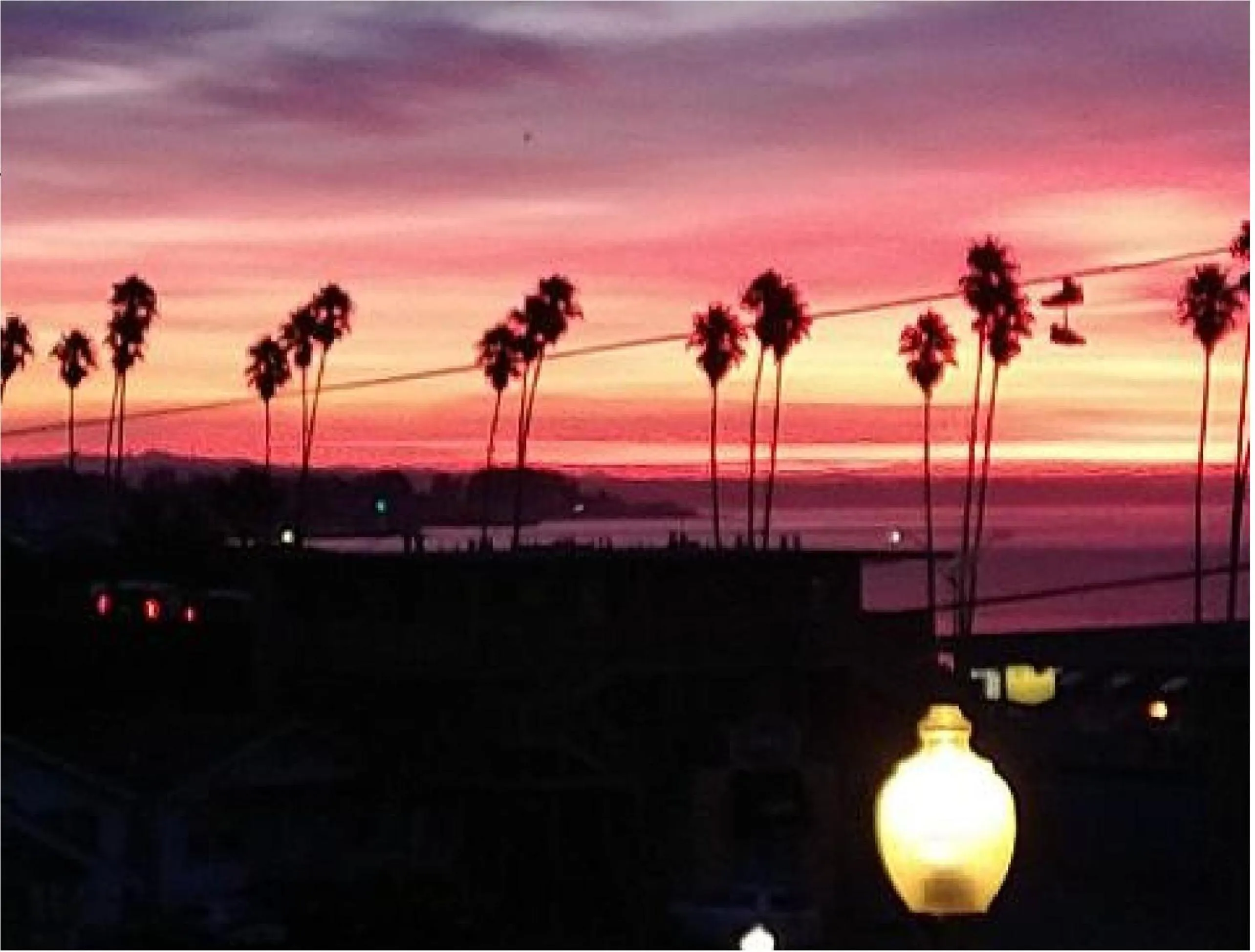 Sunrise in Howard Johnson by Wyndham Santa Cruz