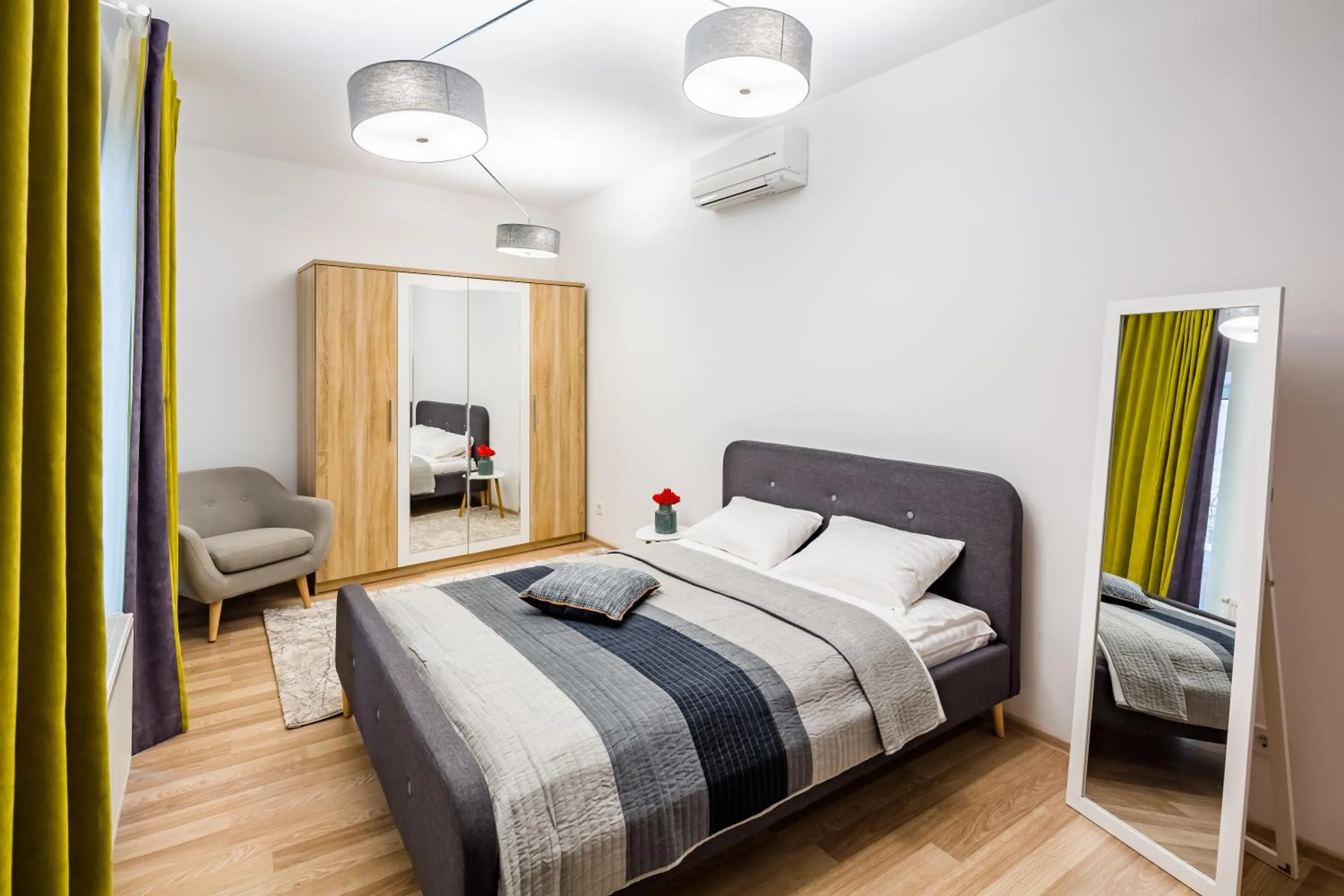 Bedroom, Bed in Apart Hotel Code 10