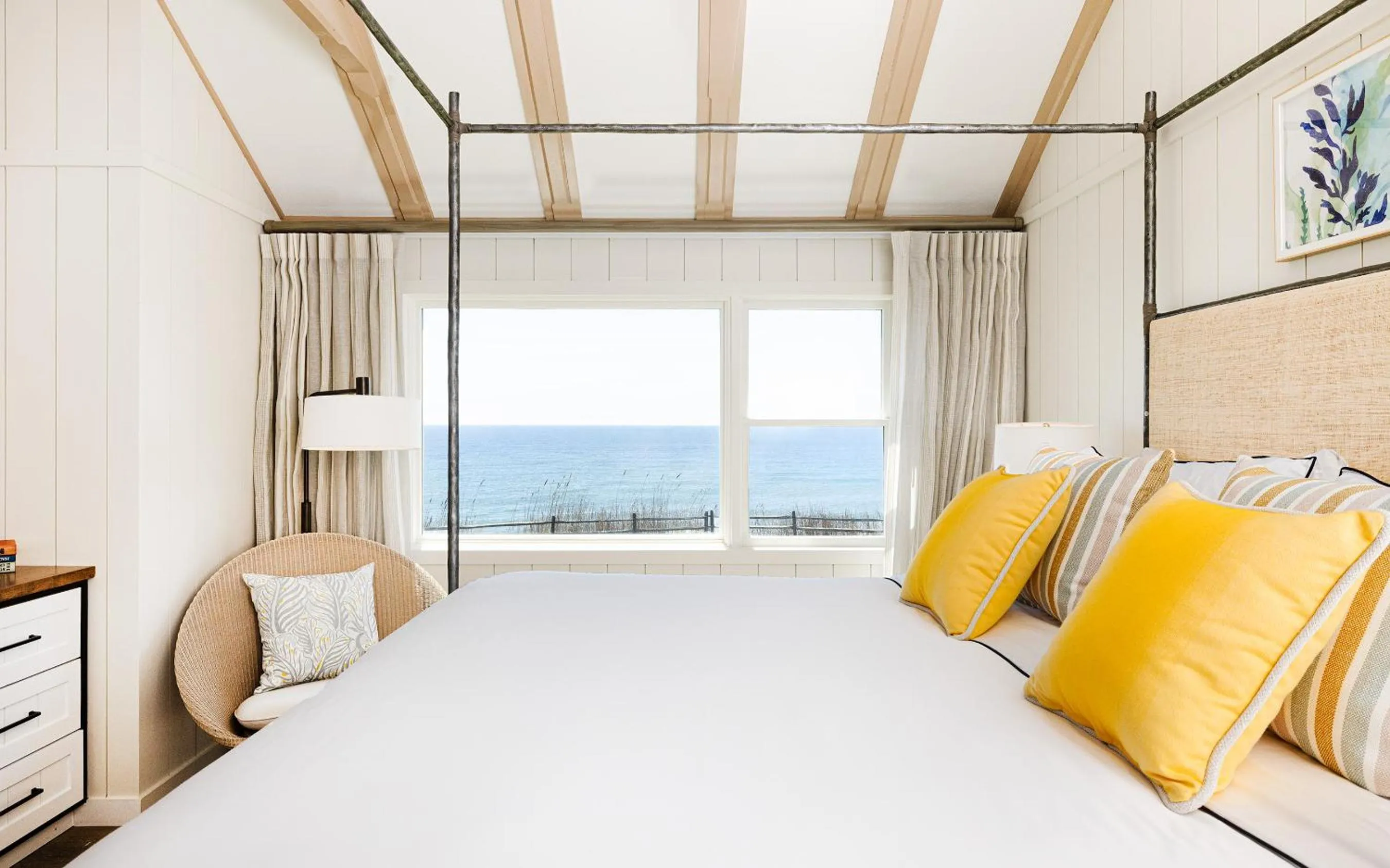 Bedroom, Bed in Gurney's Montauk Resort & Seawater Spa
