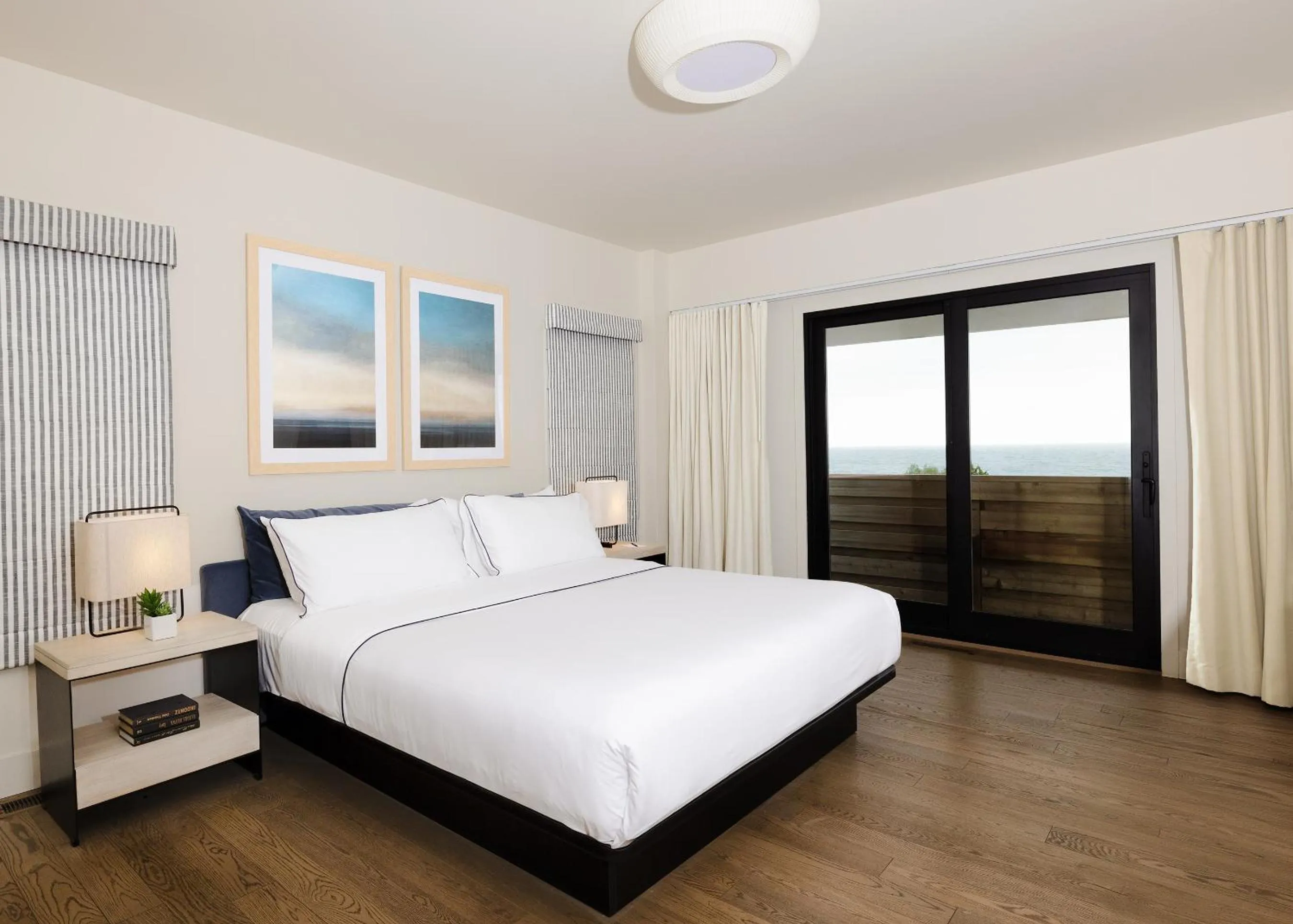 Bed in Gurney's Montauk Resort & Seawater Spa