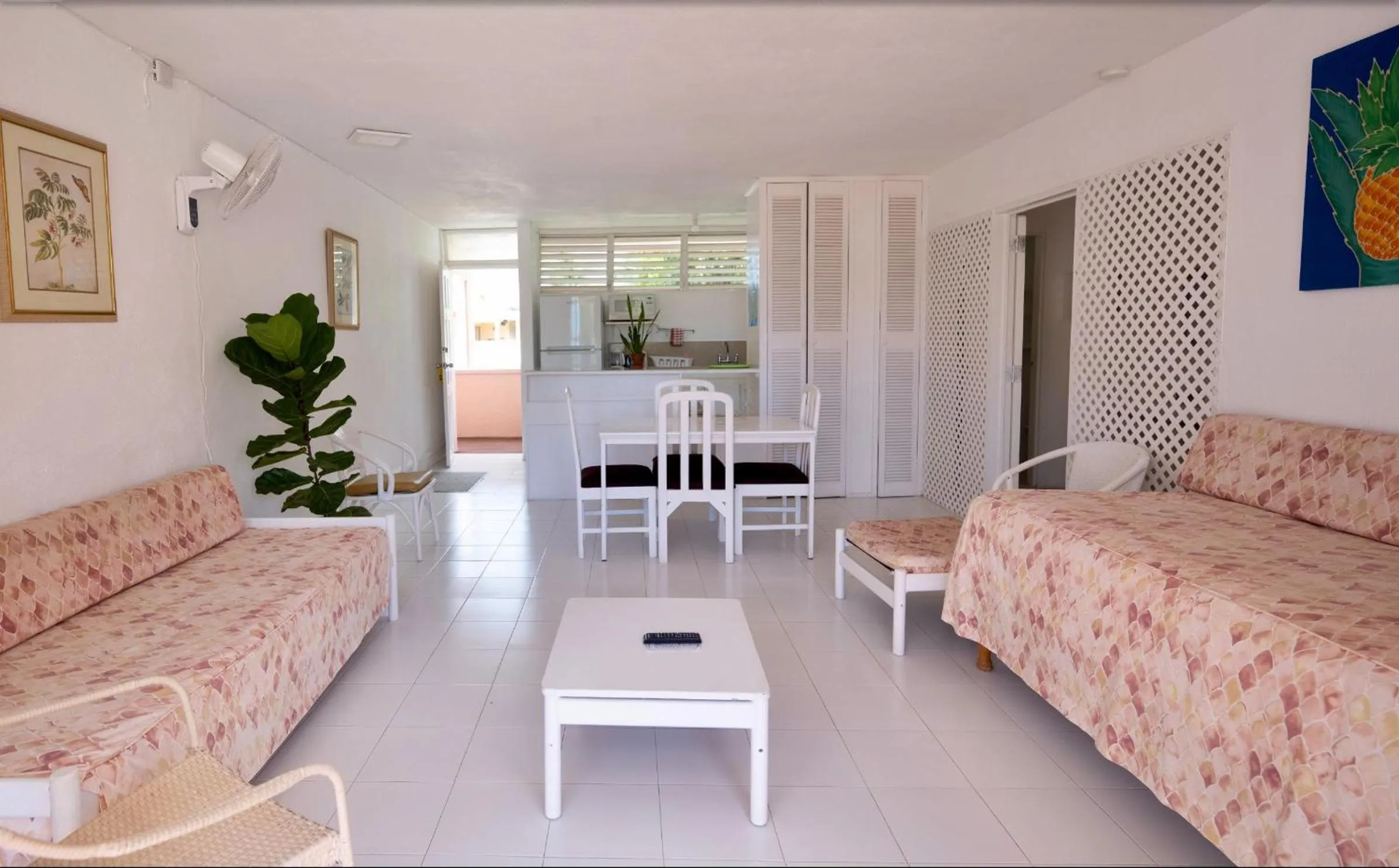 Bedroom, Bed in The Monteray Hotel