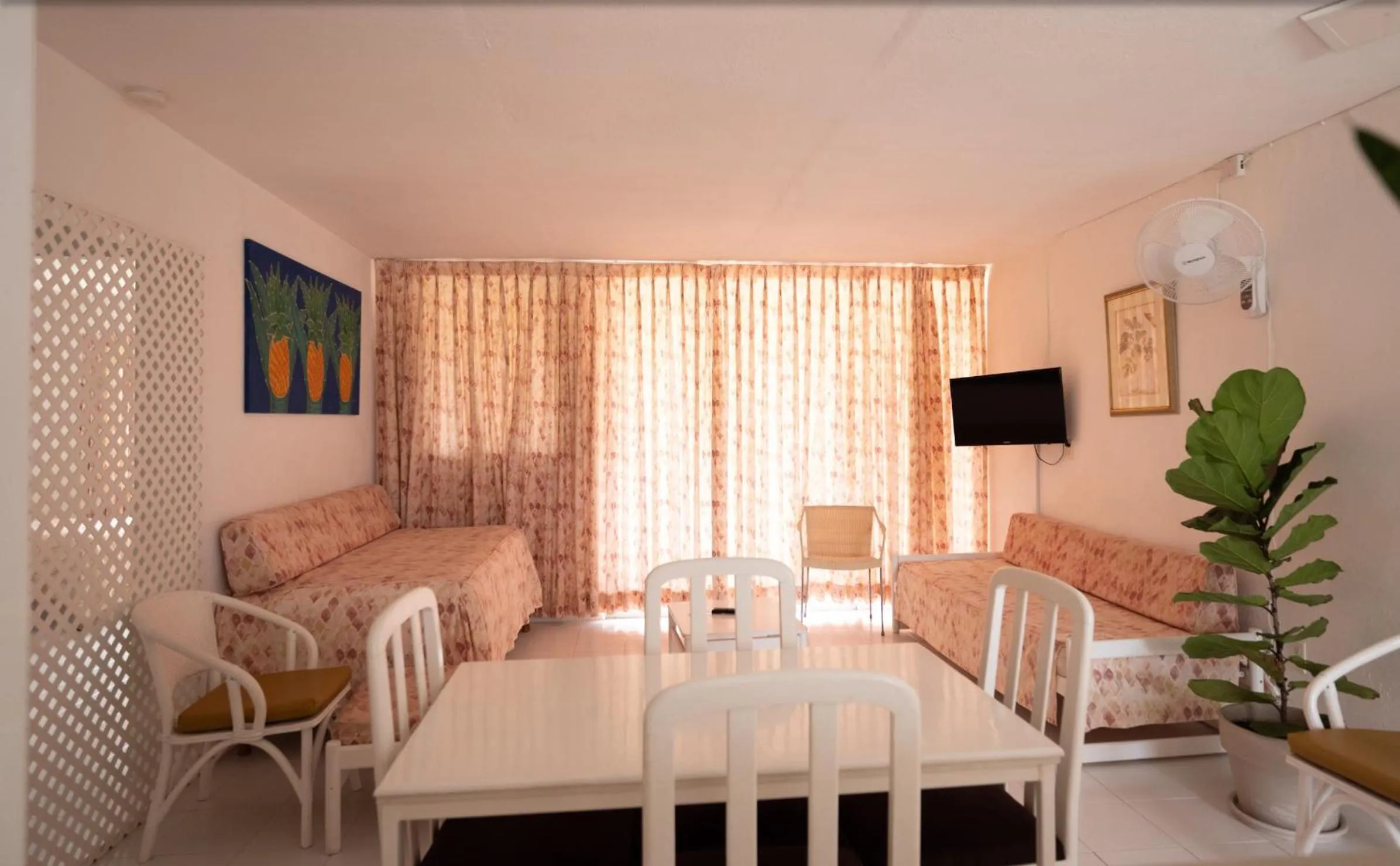 Living room in The Monteray Hotel