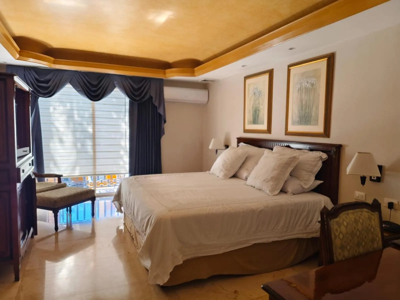 Bed in Hotel Hacienda Real