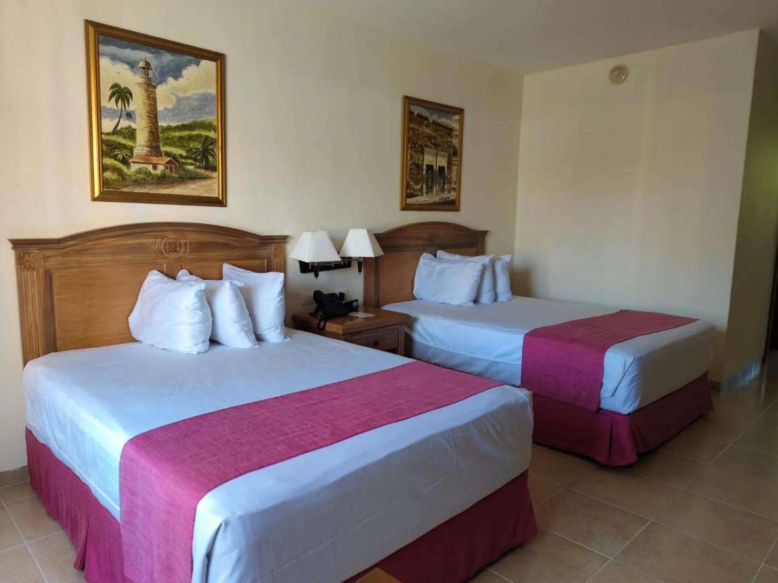 Bed in Hotel Hacienda Real