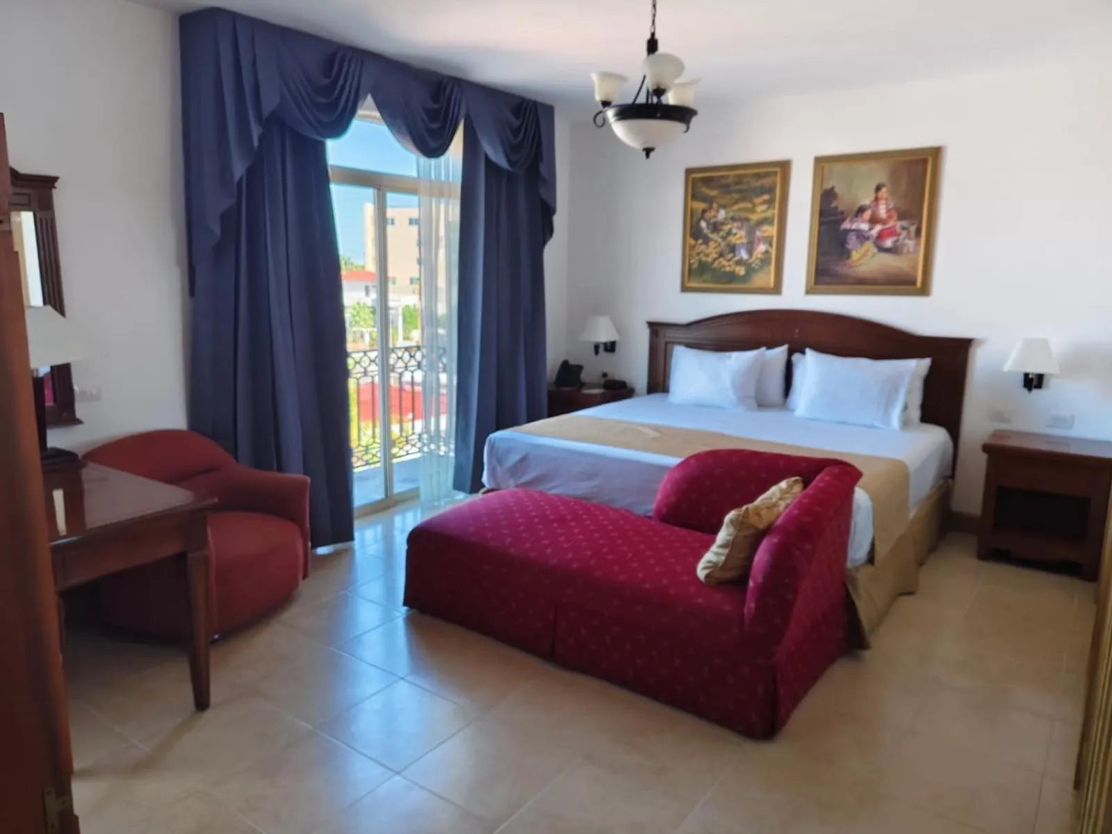 Bed in Hotel Hacienda Real