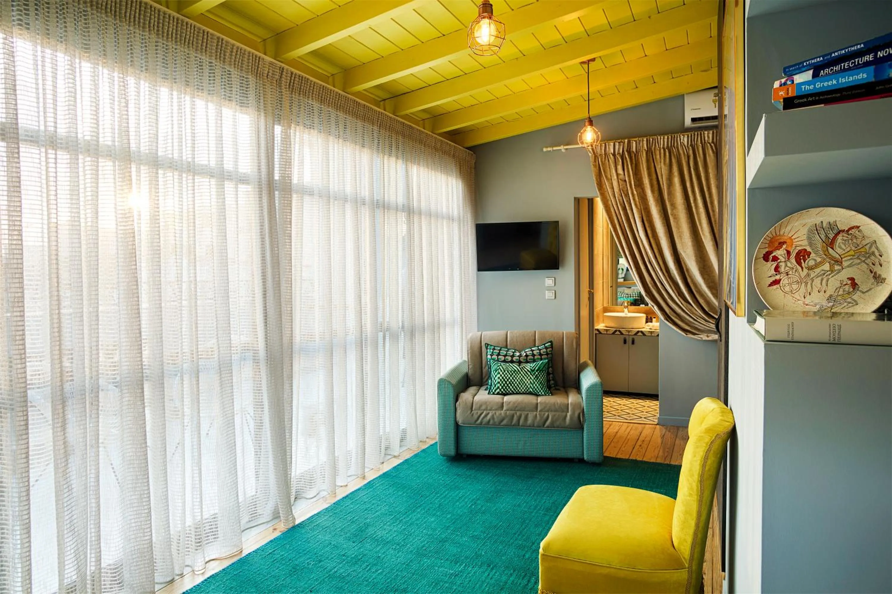 The Frogs_Guest House