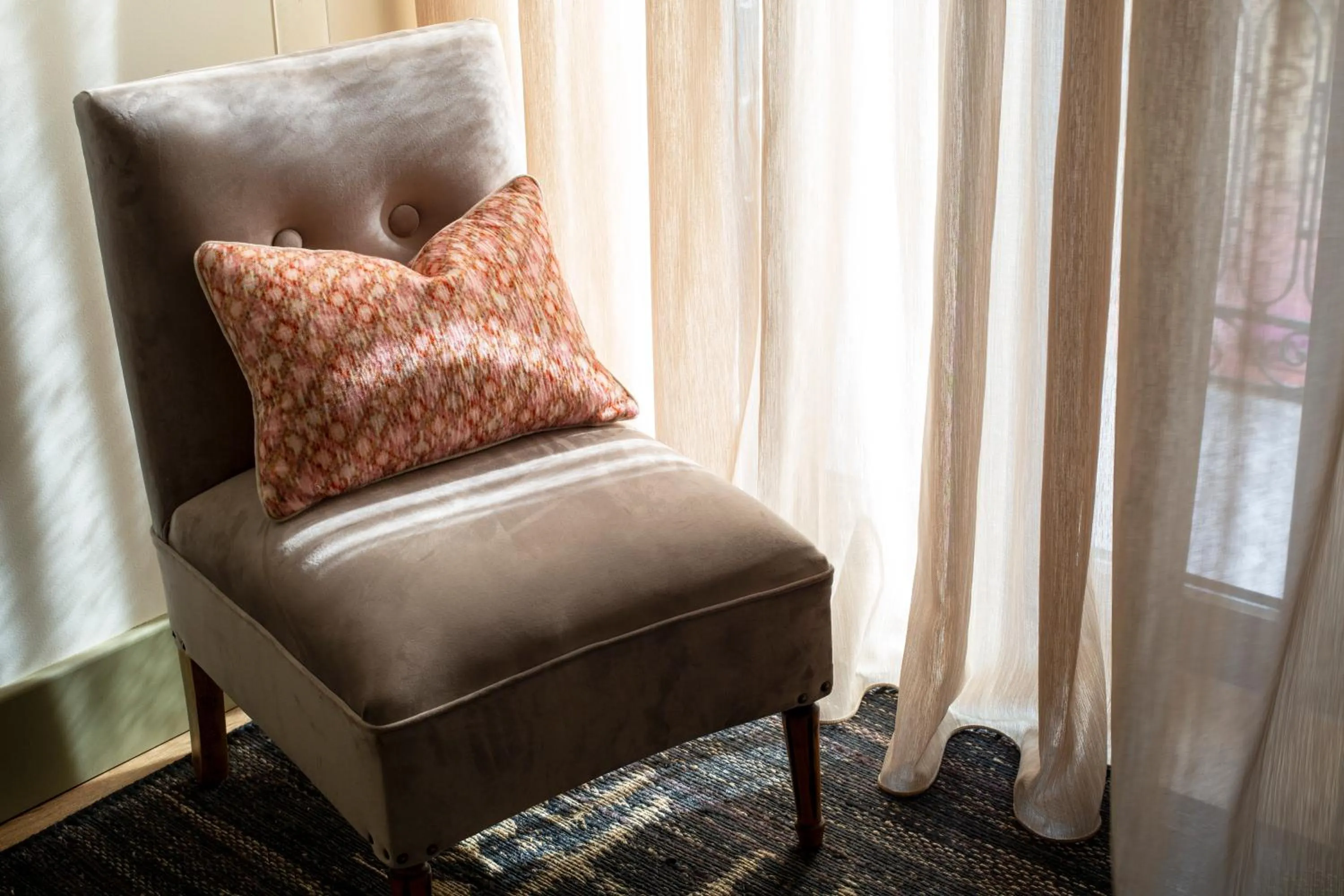 The Frogs_Guest House