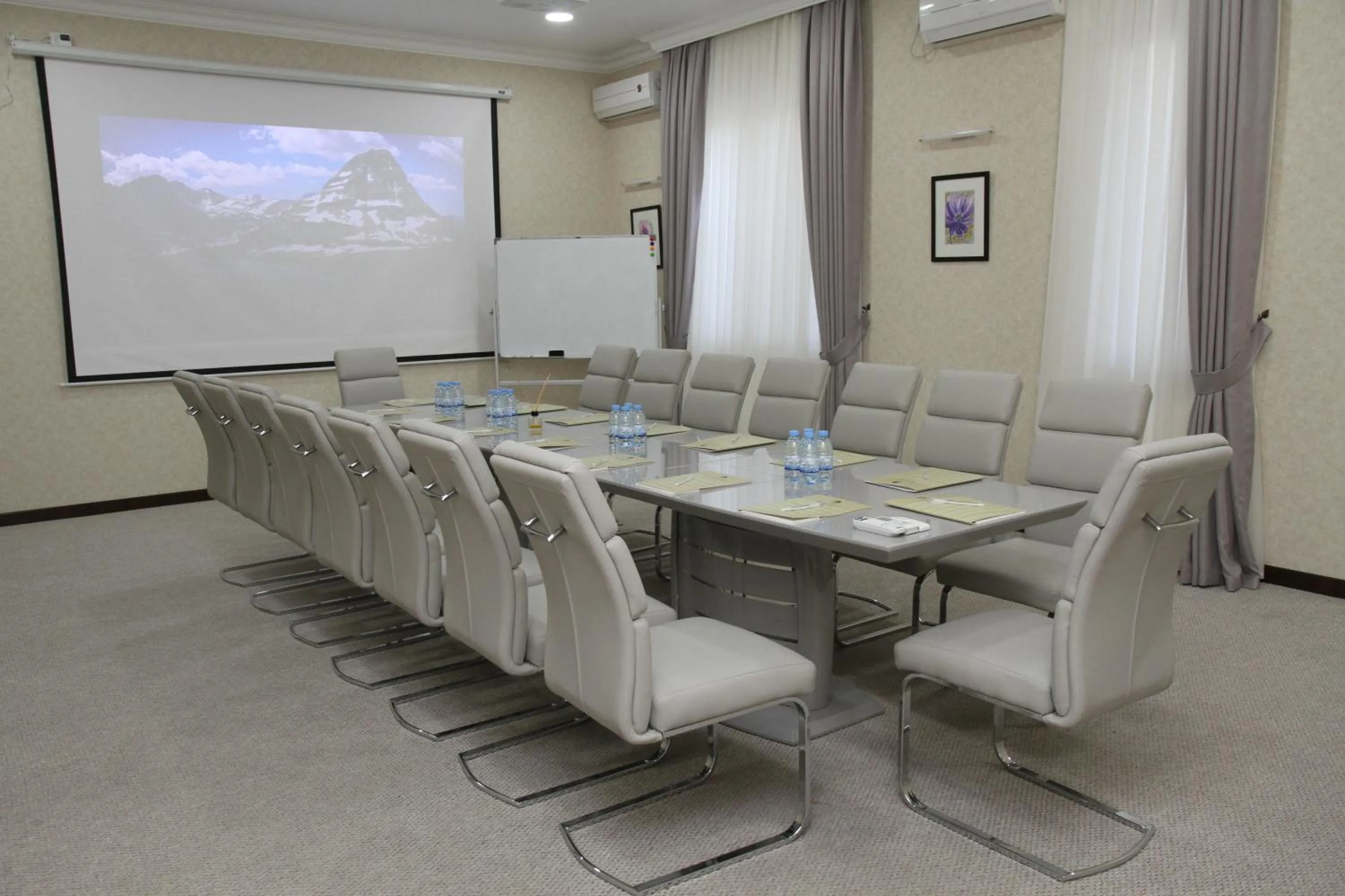Meeting/conference room in Navruz Hotel Tashkent