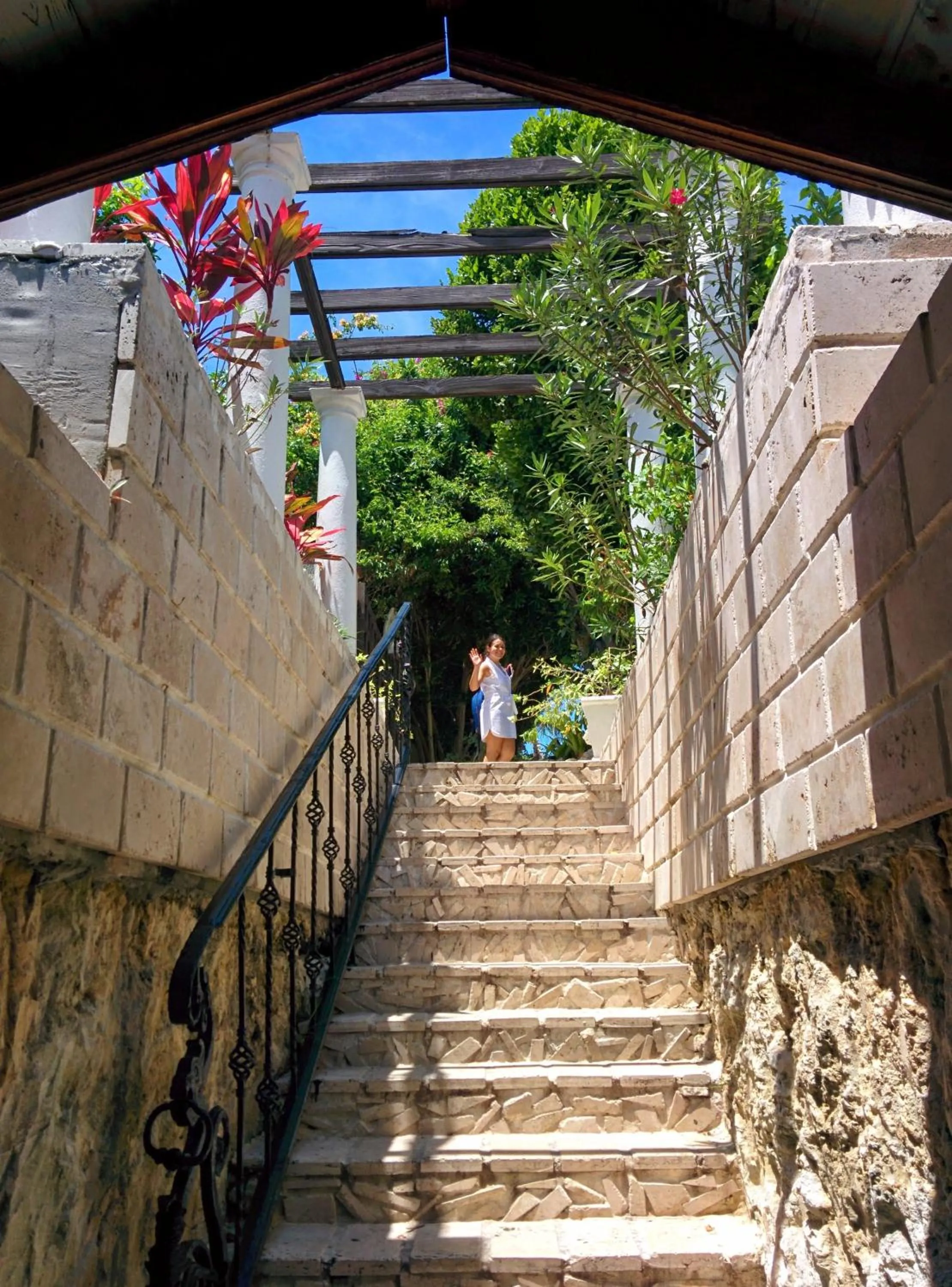 Facade/entrance in A Stone's Throw Away
