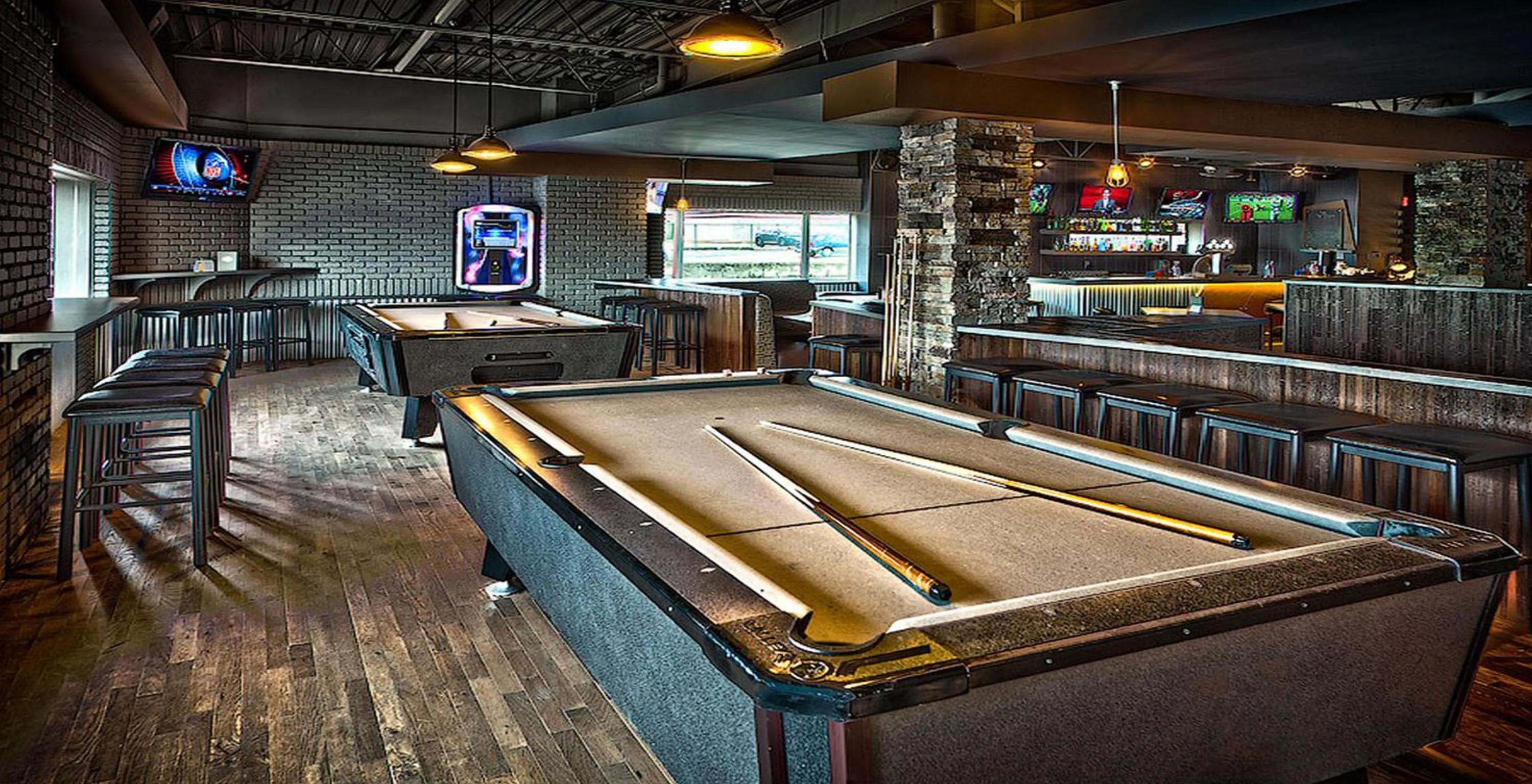 Nightclub / DJ in Days Inn & Conference Centre by Wyndham Camrose Norsemen