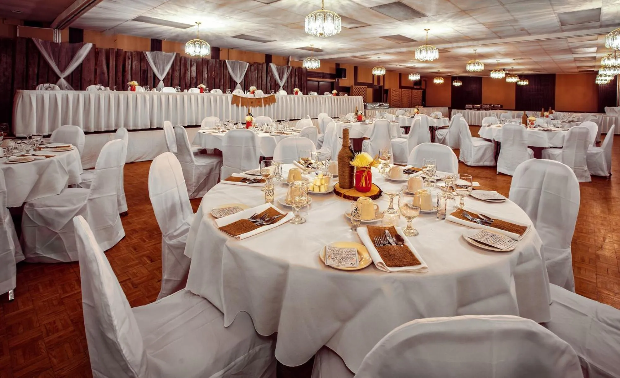 Banquet/Function facilities in Days Inn & Conference Centre by Wyndham Camrose Norsemen