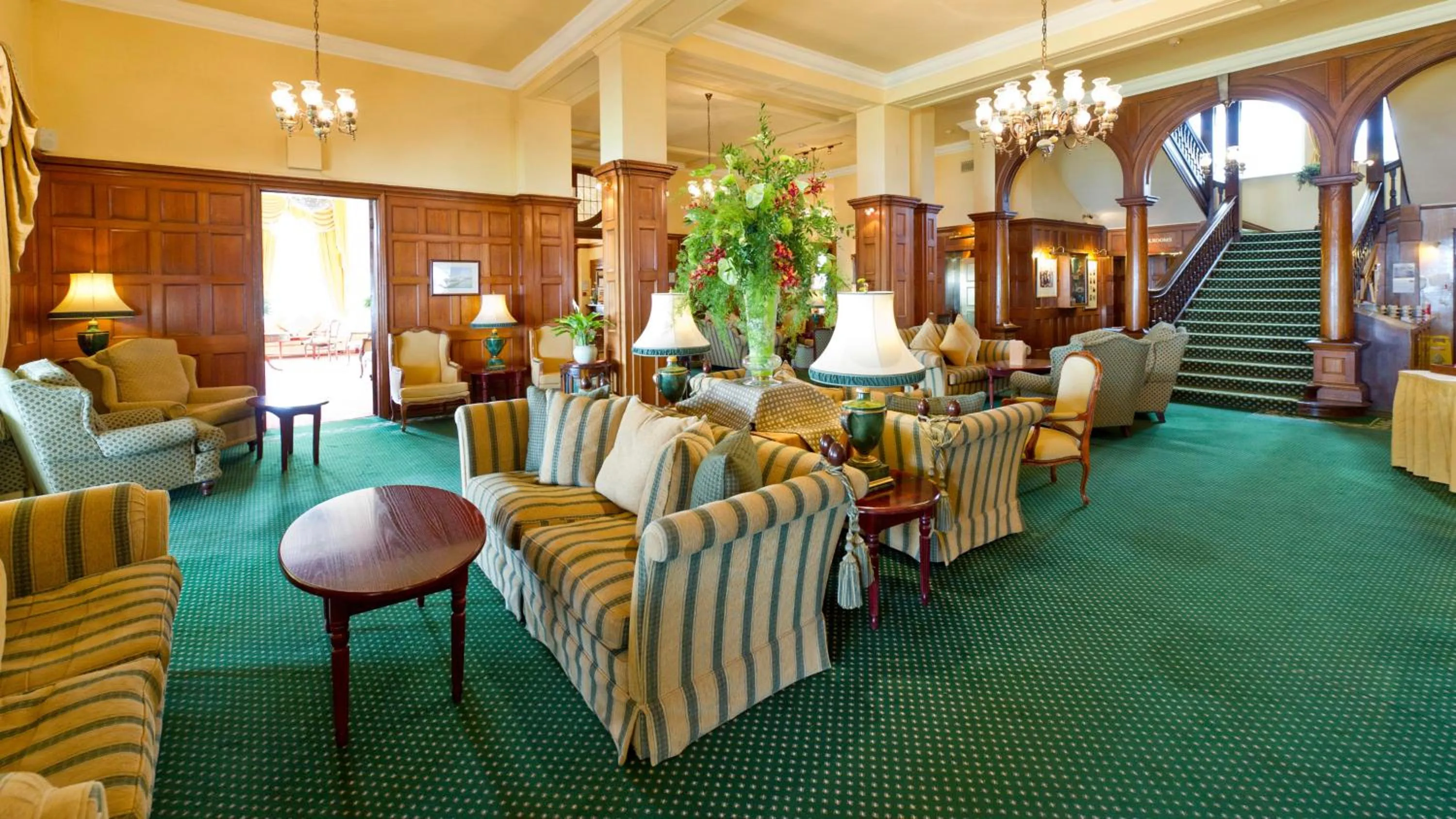 Lounge or bar in The Victoria Hotel & Source Spa