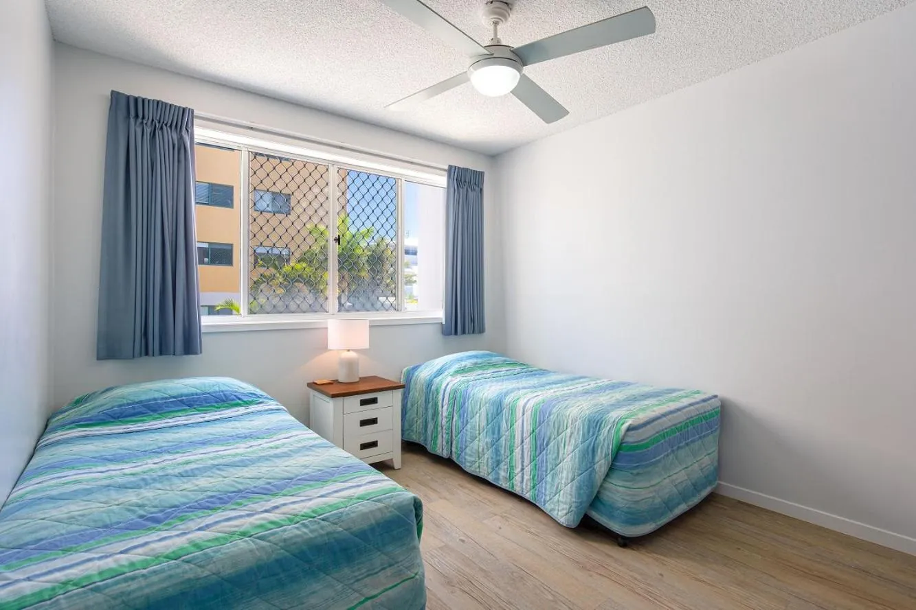 Bedroom, Bed in Coral Sea Apartments