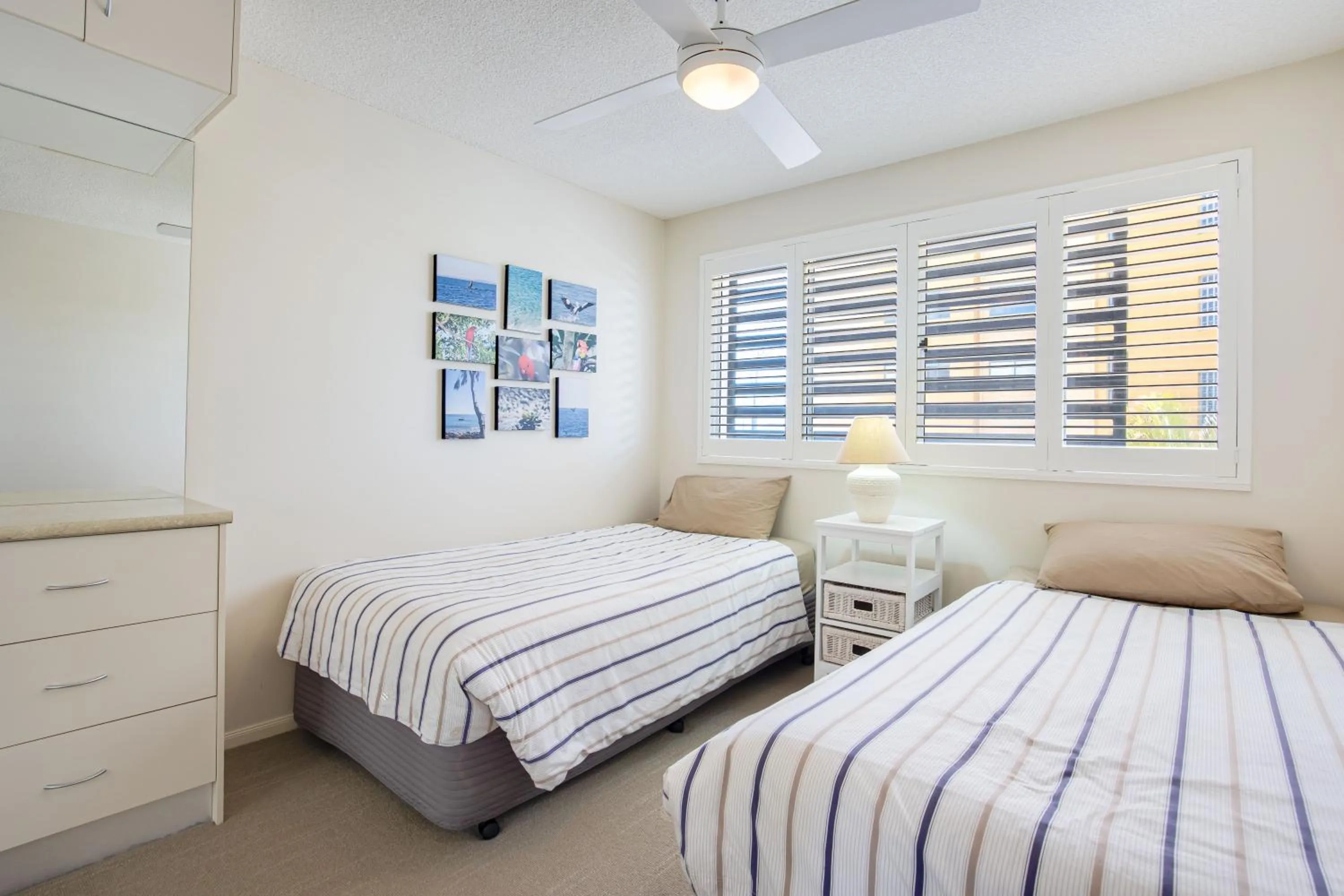 Bedroom, Bed in Coral Sea Apartments